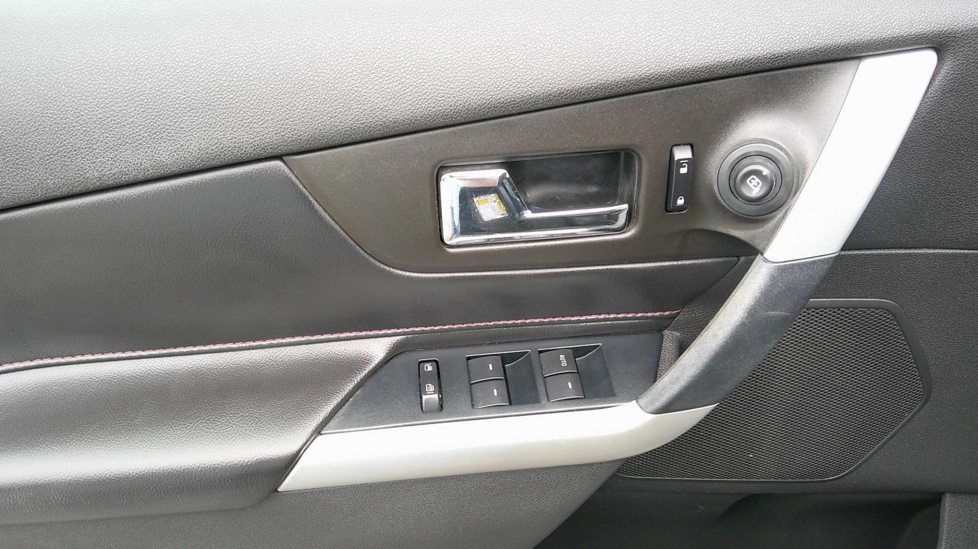 2011 GRAY Ford Edge Limited FWD (2FMDK3KC1BB) with an 3.5L V6 DOHC 24V engine, 6-Speed Automatic transmission, located at 540a Delsea Drive, Sewell, NJ, 08080, (987) 867-5309, 39.752560, -75.111206 - Photo#13