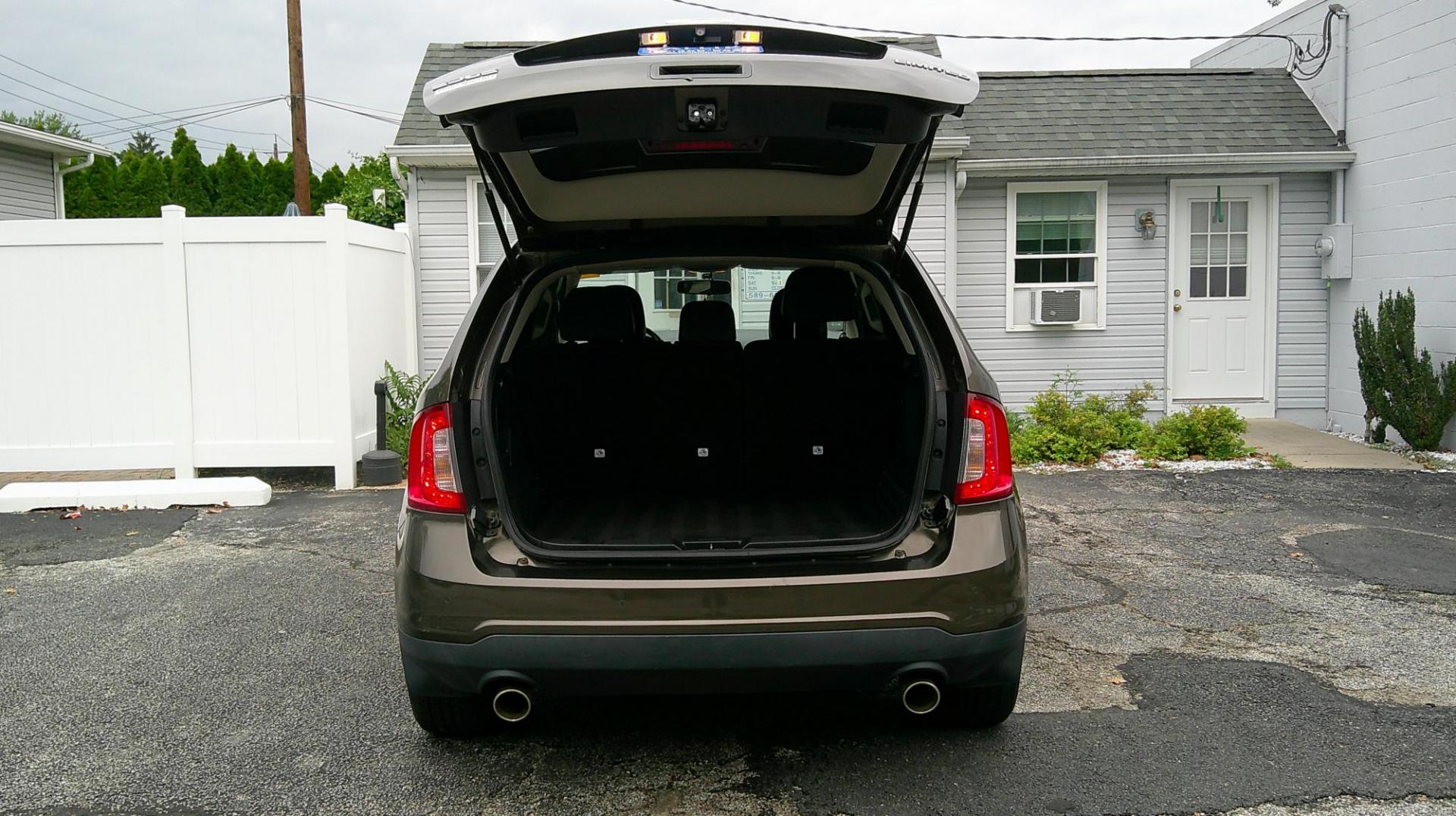 2011 GRAY Ford Edge Limited FWD (2FMDK3KC1BB) with an 3.5L V6 DOHC 24V engine, 6-Speed Automatic transmission, located at 540a Delsea Drive, Sewell, NJ, 08080, (987) 867-5309, 39.752560, -75.111206 - Photo#23