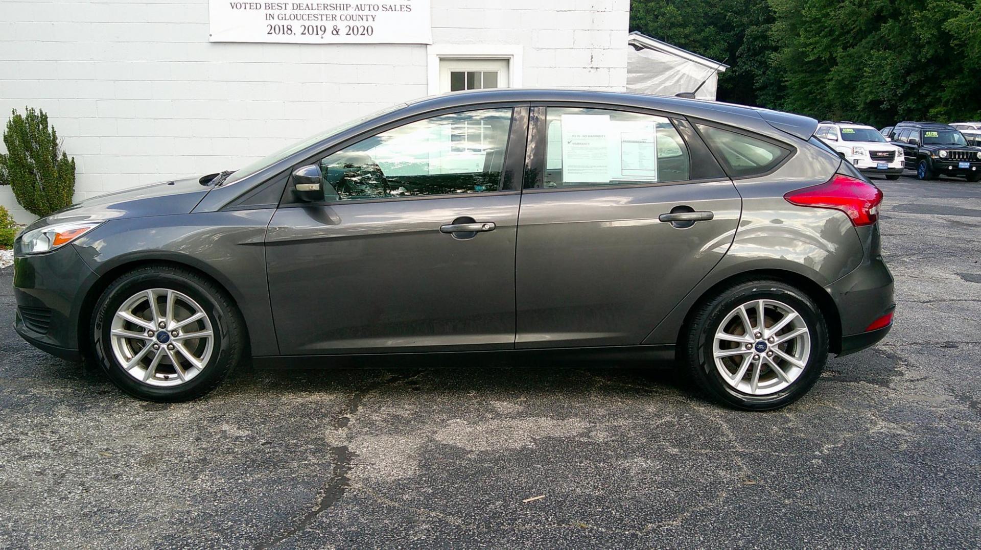 2016 GRAY Ford Focus SE Hatch (1FADP3K29GL) with an 2.0L L4 DOHC 16V engine, located at 540a Delsea Drive, Sewell, NJ, 08080, (987) 867-5309, 39.752560, -75.111206 - Photo#2