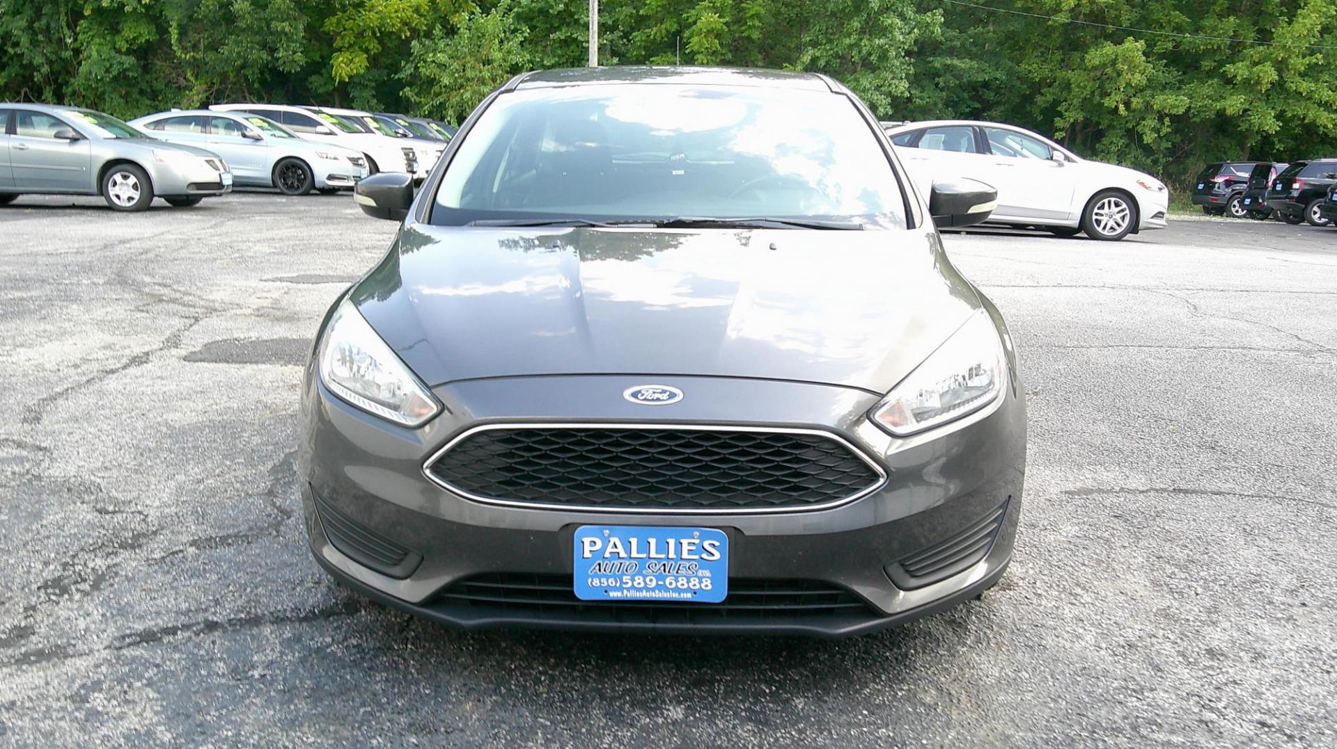 2016 GRAY Ford Focus SE Hatch (1FADP3K29GL) with an 2.0L L4 DOHC 16V engine, located at 540a Delsea Drive, Sewell, NJ, 08080, (987) 867-5309, 39.752560, -75.111206 - Photo#10