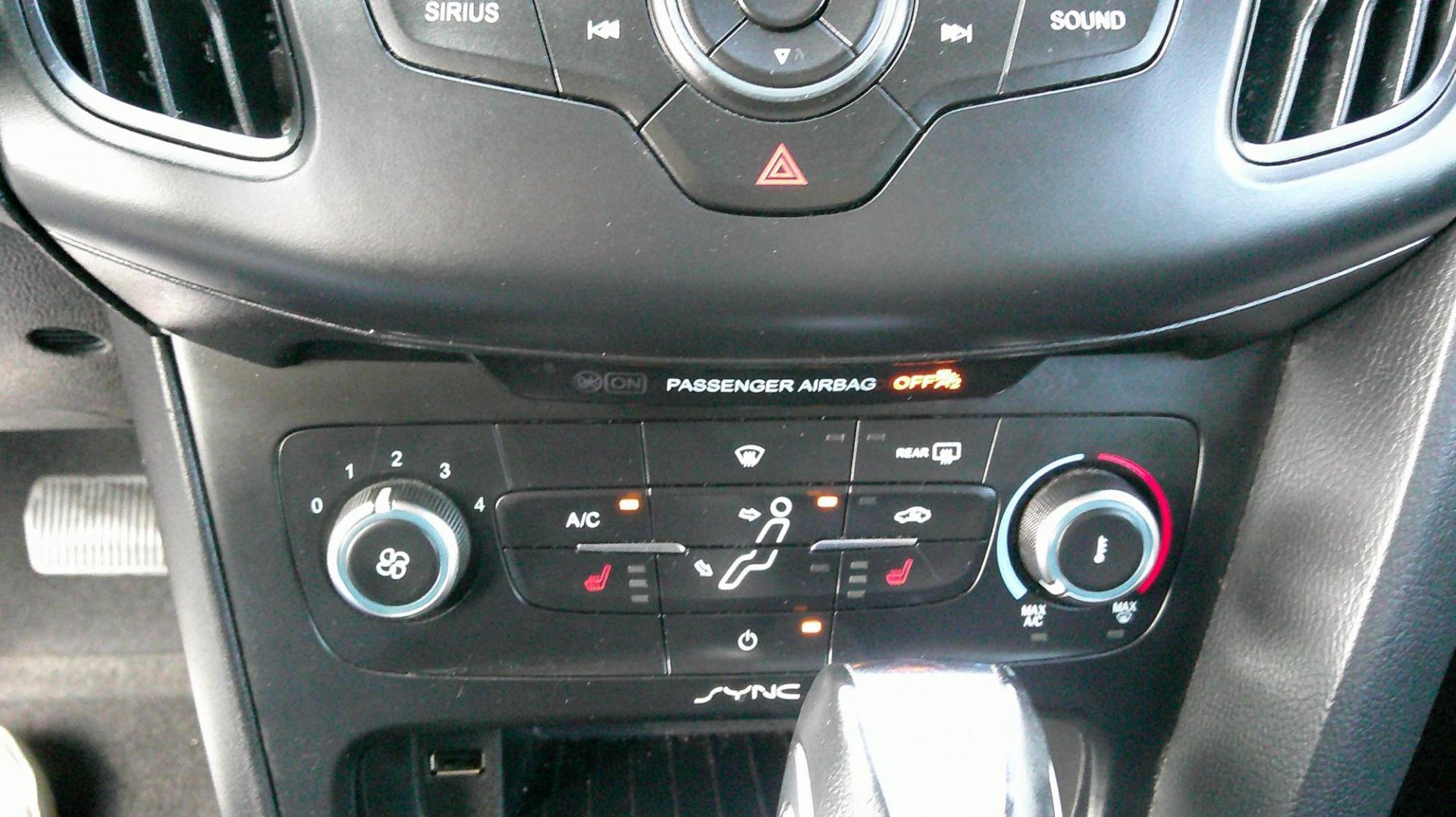 2016 GRAY Ford Focus SE Hatch (1FADP3K29GL) with an 2.0L L4 DOHC 16V engine, located at 540a Delsea Drive, Sewell, NJ, 08080, (987) 867-5309, 39.752560, -75.111206 - Photo#22