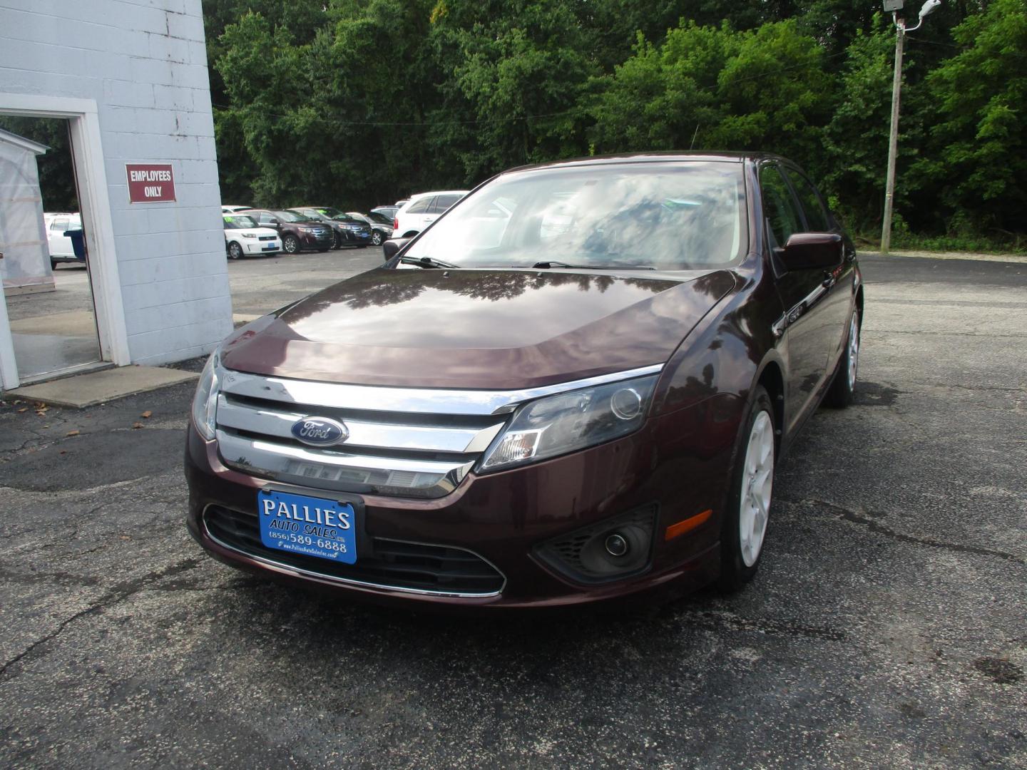 2011 MAROON Ford Fusion I4 SE (3FAHP0HA9BR) with an 2.5L L4 DOHC 16V engine, located at 540a Delsea Drive, Sewell, NJ, 08080, (987) 867-5309, 39.752560, -75.111206 - Photo#0