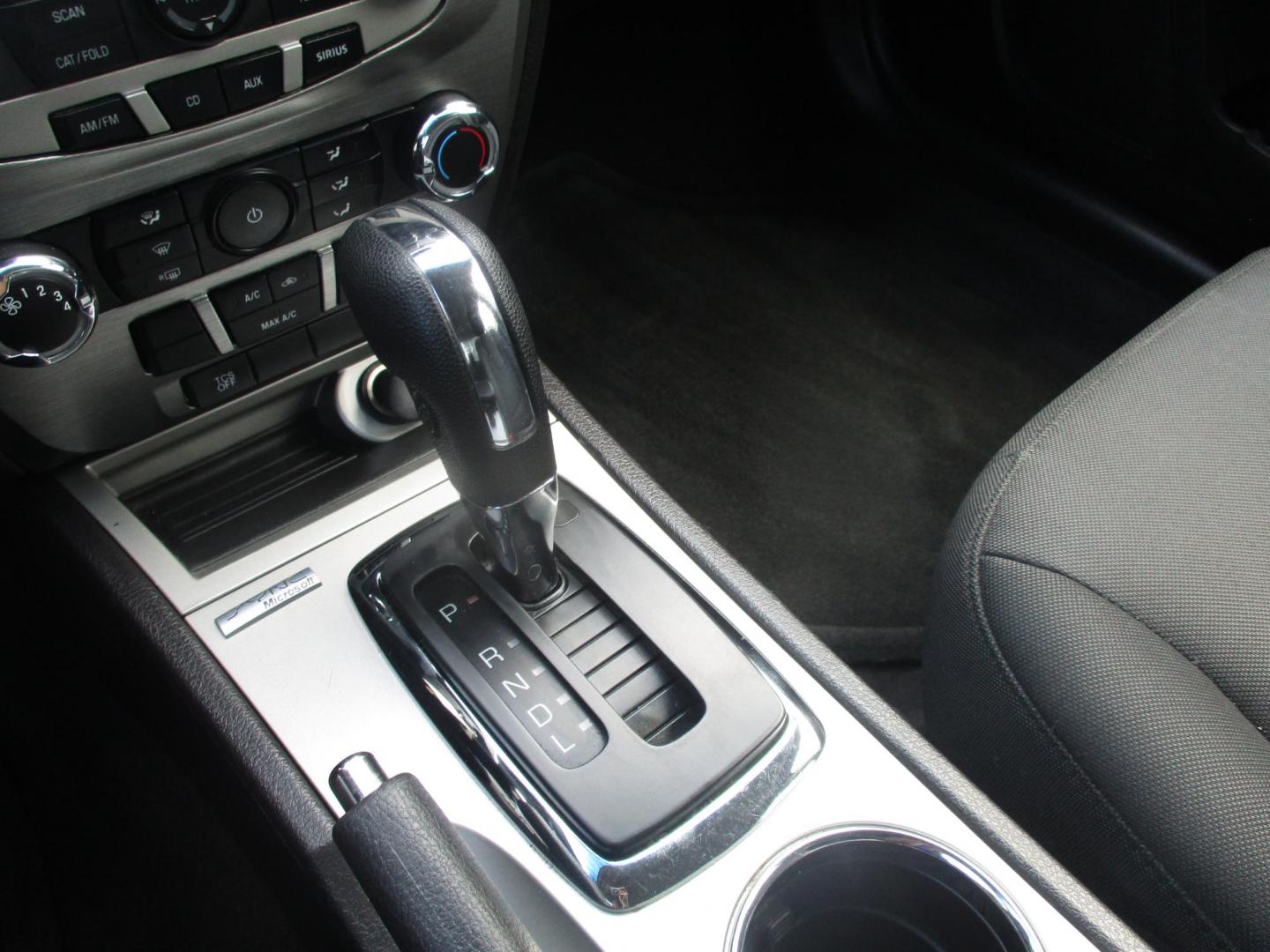 2011 MAROON Ford Fusion I4 SE (3FAHP0HA9BR) with an 2.5L L4 DOHC 16V engine, located at 540a Delsea Drive, Sewell, NJ, 08080, (987) 867-5309, 39.752560, -75.111206 - Photo#22