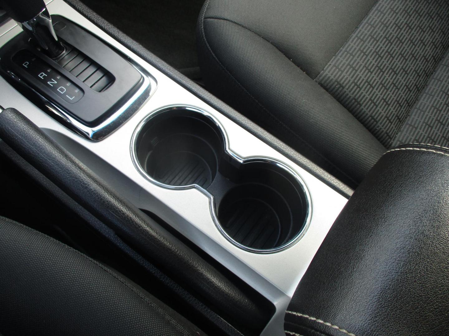 2011 MAROON Ford Fusion I4 SE (3FAHP0HA9BR) with an 2.5L L4 DOHC 16V engine, located at 540a Delsea Drive, Sewell, NJ, 08080, (987) 867-5309, 39.752560, -75.111206 - Photo#23