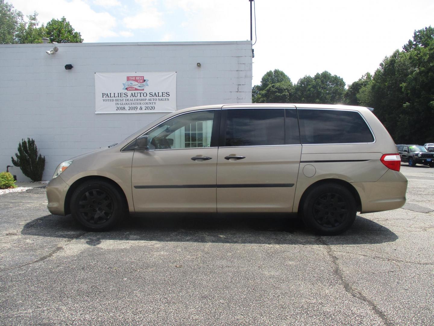 2007 GOLD Honda Odyssey LX (5FNRL38267B) with an 3.5L V6 SOHC 24V engine, 5-Speed Automatic Overdrive transmission, located at 540a Delsea Drive, Sewell, NJ, 08080, (987) 867-5309, 39.752560, -75.111206 - Photo#2
