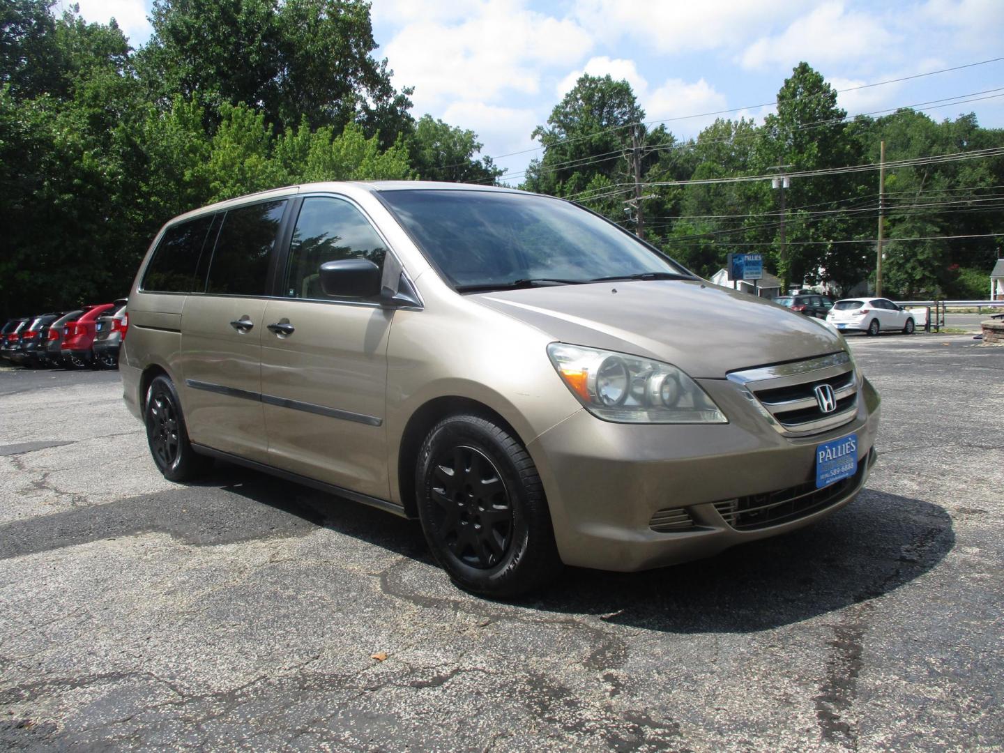 2007 GOLD Honda Odyssey LX (5FNRL38267B) with an 3.5L V6 SOHC 24V engine, 5-Speed Automatic Overdrive transmission, located at 540a Delsea Drive, Sewell, NJ, 08080, (987) 867-5309, 39.752560, -75.111206 - Photo#9