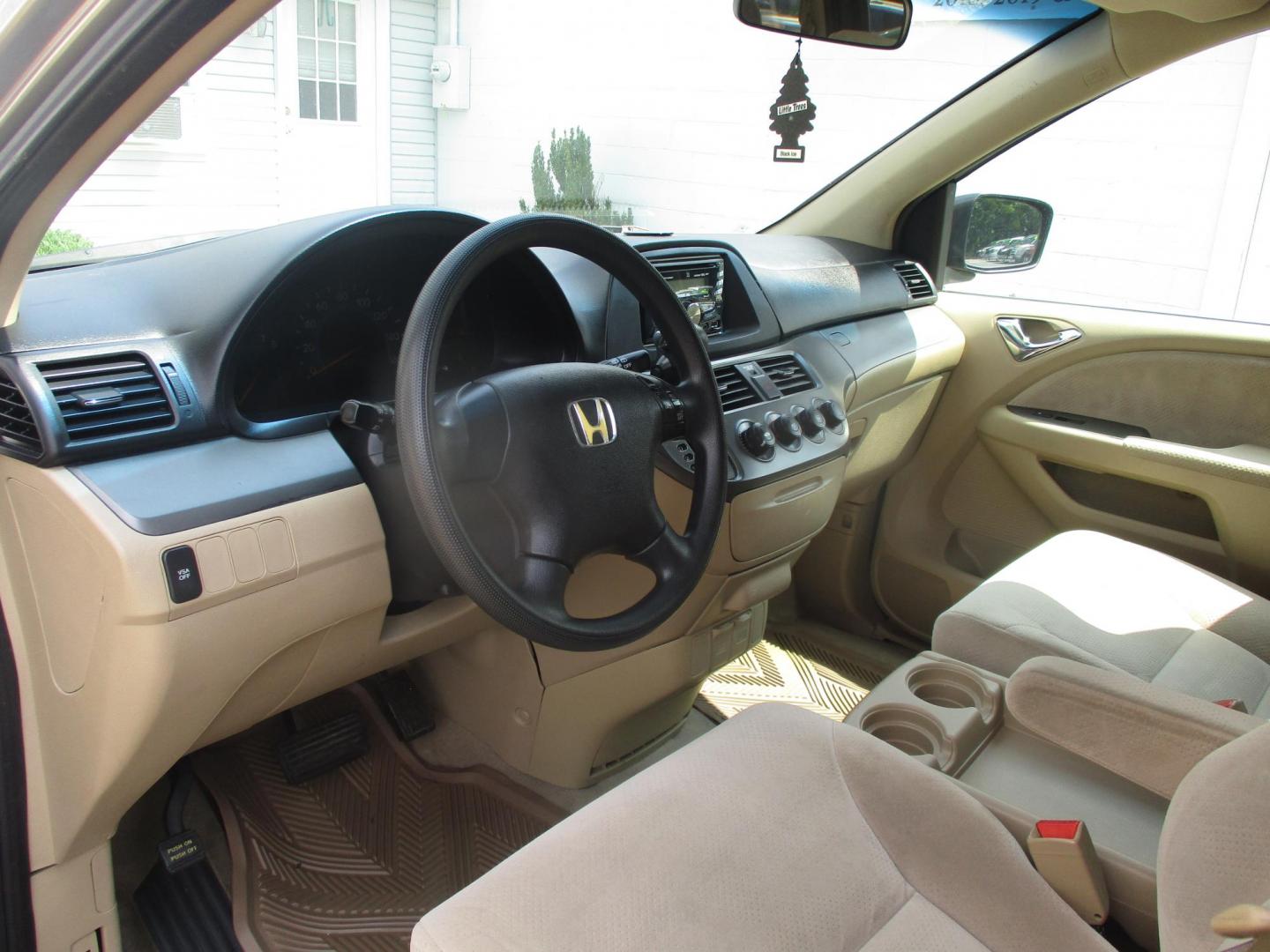 2007 GOLD Honda Odyssey LX (5FNRL38267B) with an 3.5L V6 SOHC 24V engine, 5-Speed Automatic Overdrive transmission, located at 540a Delsea Drive, Sewell, NJ, 08080, (987) 867-5309, 39.752560, -75.111206 - Photo#12