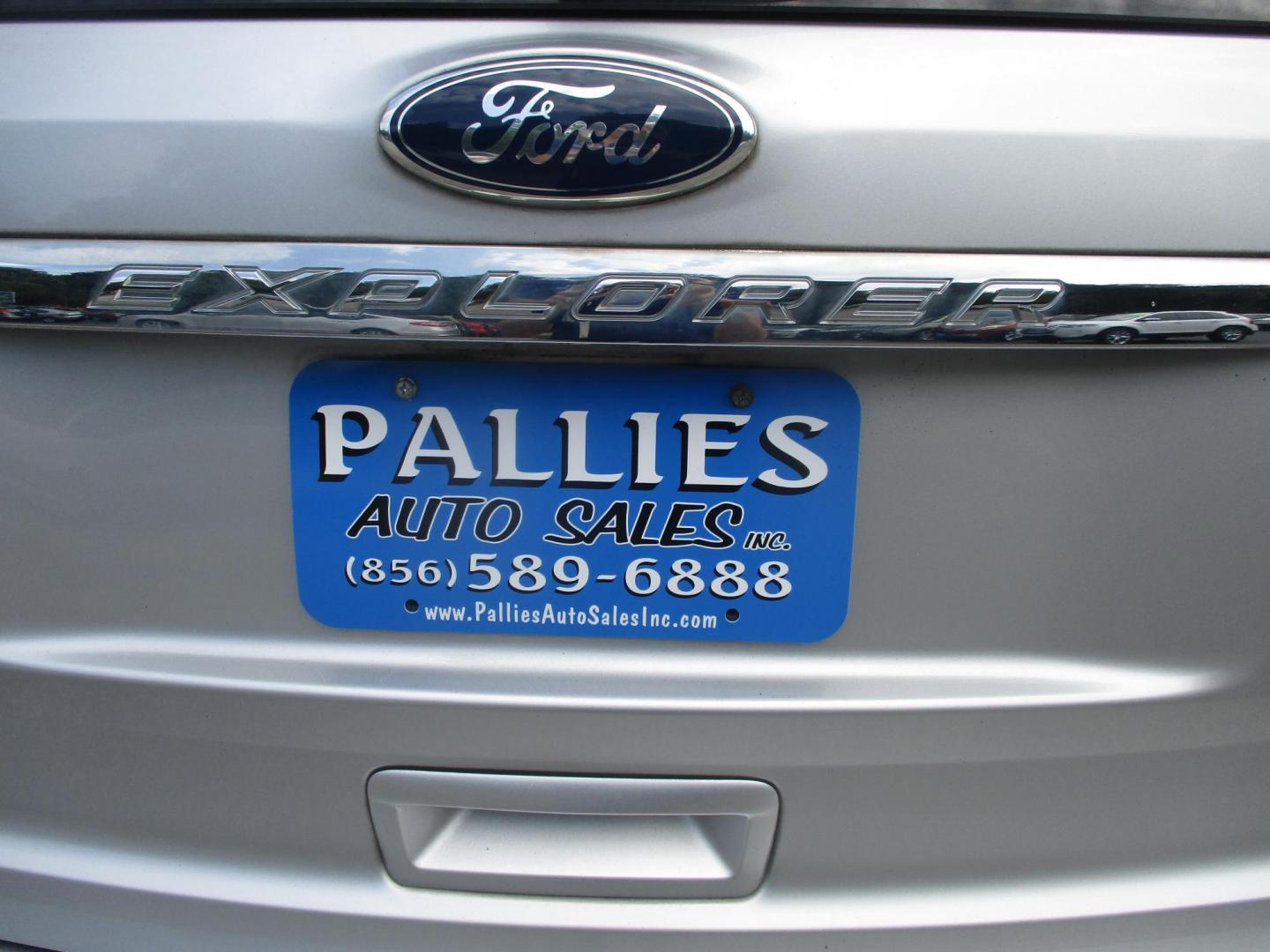 2012 SILVER Ford Explorer Base FWD (1FMHK7B97CG) with an 2.0L L4 DOHC 16V TURBO engine, 6-Speed Automatic transmission, located at 540a Delsea Drive, Sewell, NJ, 08080, (987) 867-5309, 39.752560, -75.111206 - Photo#5