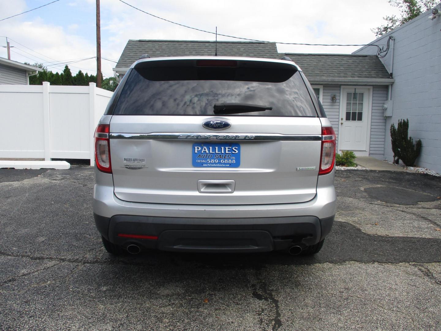 2012 SILVER Ford Explorer Base FWD (1FMHK7B97CG) with an 2.0L L4 DOHC 16V TURBO engine, 6-Speed Automatic transmission, located at 540a Delsea Drive, Sewell, NJ, 08080, (987) 867-5309, 39.752560, -75.111206 - Photo#6