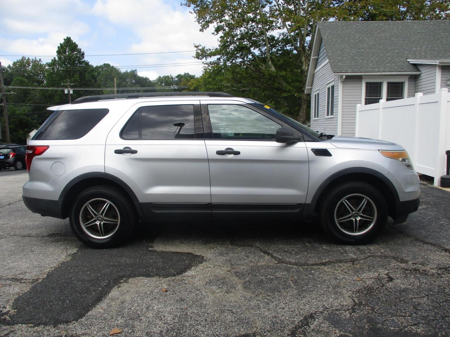 2012 SILVER Ford Explorer Base FWD (1FMHK7B97CG) with an 2.0L L4 DOHC 16V TURBO engine, 6-Speed Automatic transmission, located at 540a Delsea Drive, Sewell, NJ, 08080, (987) 867-5309, 39.752560, -75.111206 - Photo#8