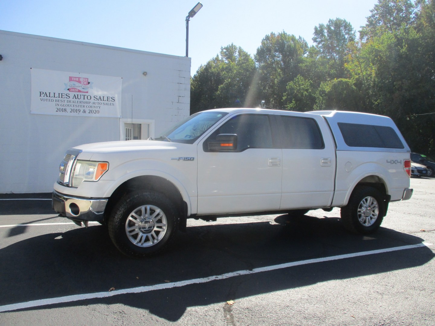 2010 WHITE Ford F-150 Lariat SuperCrew 5.5-ft. Bed 4WD (1FTFW1EV7AF) with an 5.4L V8 SOHC 24V FFV engine, 4-Speed Automatic transmission, located at 540a Delsea Drive, Sewell, NJ, 08080, (987) 867-5309, 39.752560, -75.111206- Photo#1