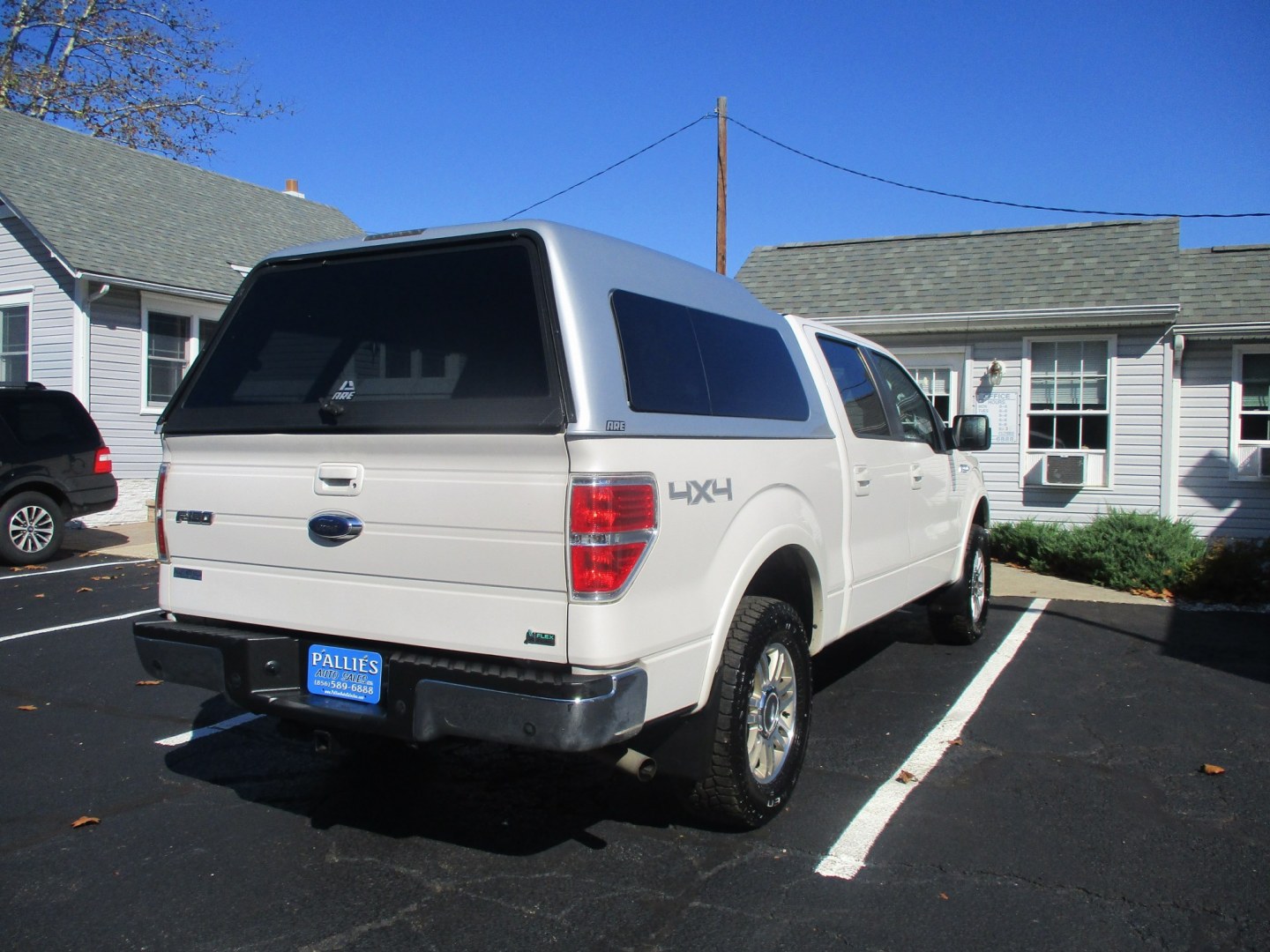 2010 WHITE Ford F-150 Lariat SuperCrew 5.5-ft. Bed 4WD (1FTFW1EV7AF) with an 5.4L V8 SOHC 24V FFV engine, 4-Speed Automatic transmission, located at 540a Delsea Drive, Sewell, NJ, 08080, (987) 867-5309, 39.752560, -75.111206- Photo#9