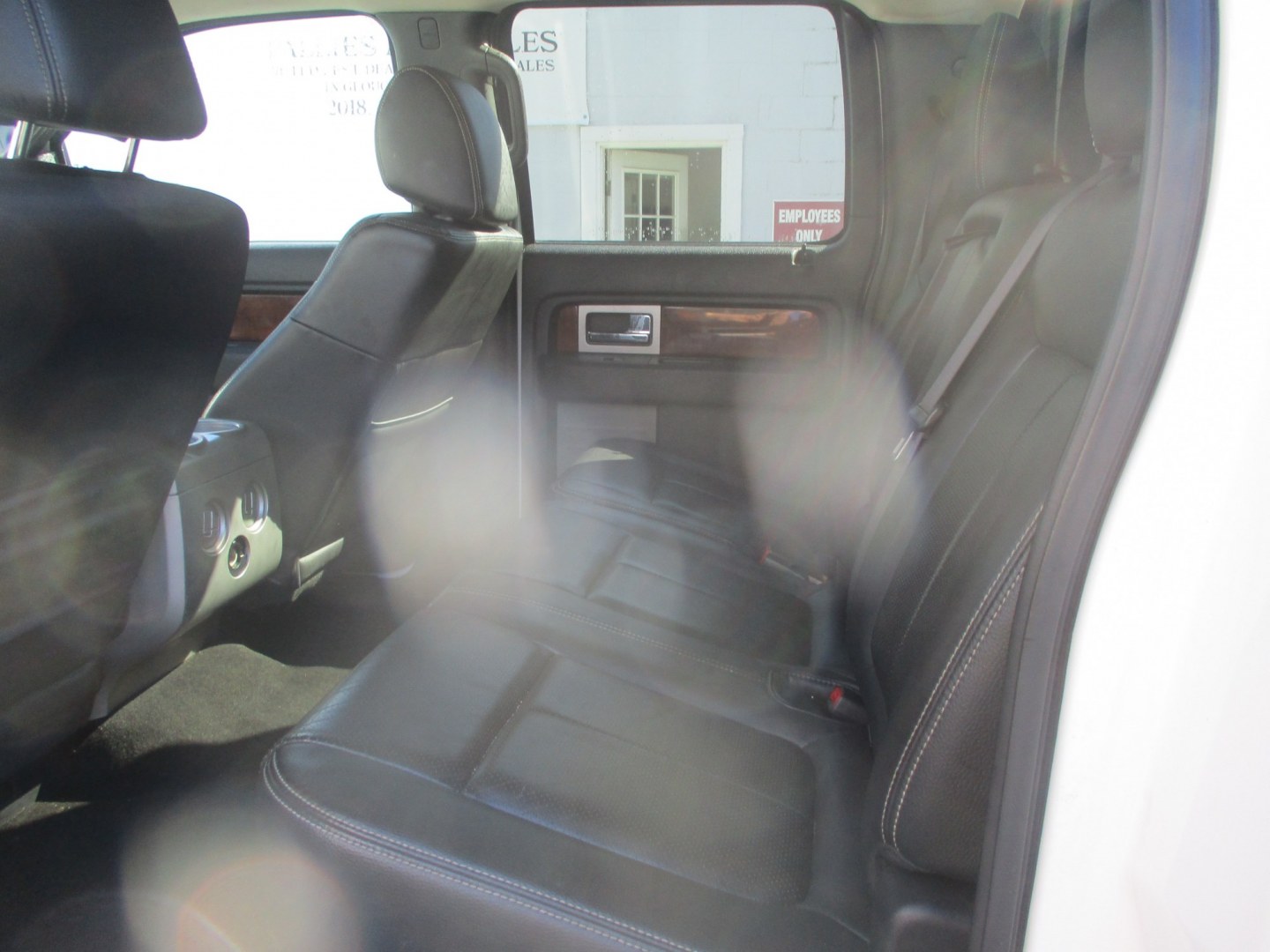 2010 WHITE Ford F-150 Lariat SuperCrew 5.5-ft. Bed 4WD (1FTFW1EV7AF) with an 5.4L V8 SOHC 24V FFV engine, 4-Speed Automatic transmission, located at 540a Delsea Drive, Sewell, NJ, 08080, (987) 867-5309, 39.752560, -75.111206- Photo#18
