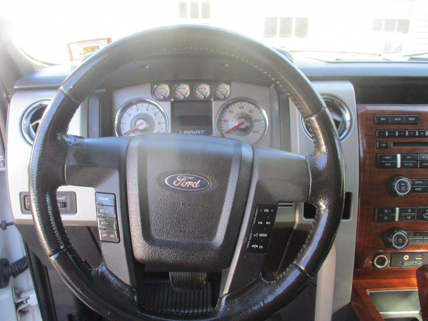 2010 WHITE Ford F-150 Lariat SuperCrew 5.5-ft. Bed 4WD (1FTFW1EV7AF) with an 5.4L V8 SOHC 24V FFV engine, 4-Speed Automatic transmission, located at 540a Delsea Drive, Sewell, NJ, 08080, (987) 867-5309, 39.752560, -75.111206- Photo#21