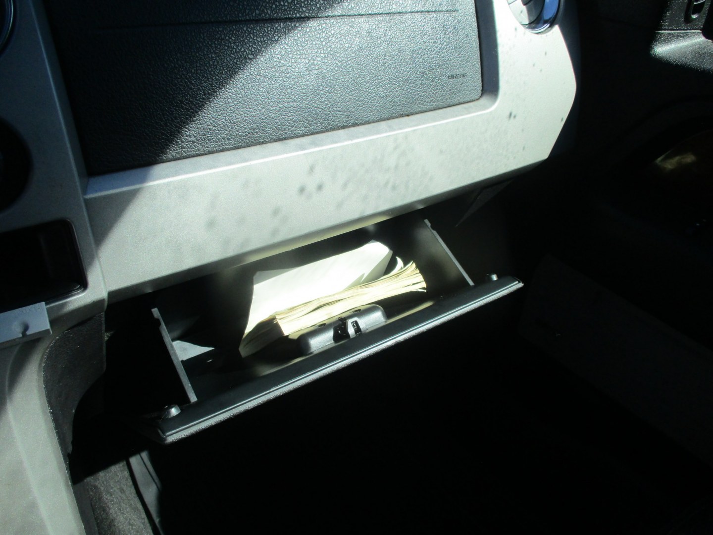 2010 WHITE Ford F-150 Lariat SuperCrew 5.5-ft. Bed 4WD (1FTFW1EV7AF) with an 5.4L V8 SOHC 24V FFV engine, 4-Speed Automatic transmission, located at 540a Delsea Drive, Sewell, NJ, 08080, (987) 867-5309, 39.752560, -75.111206- Photo#26