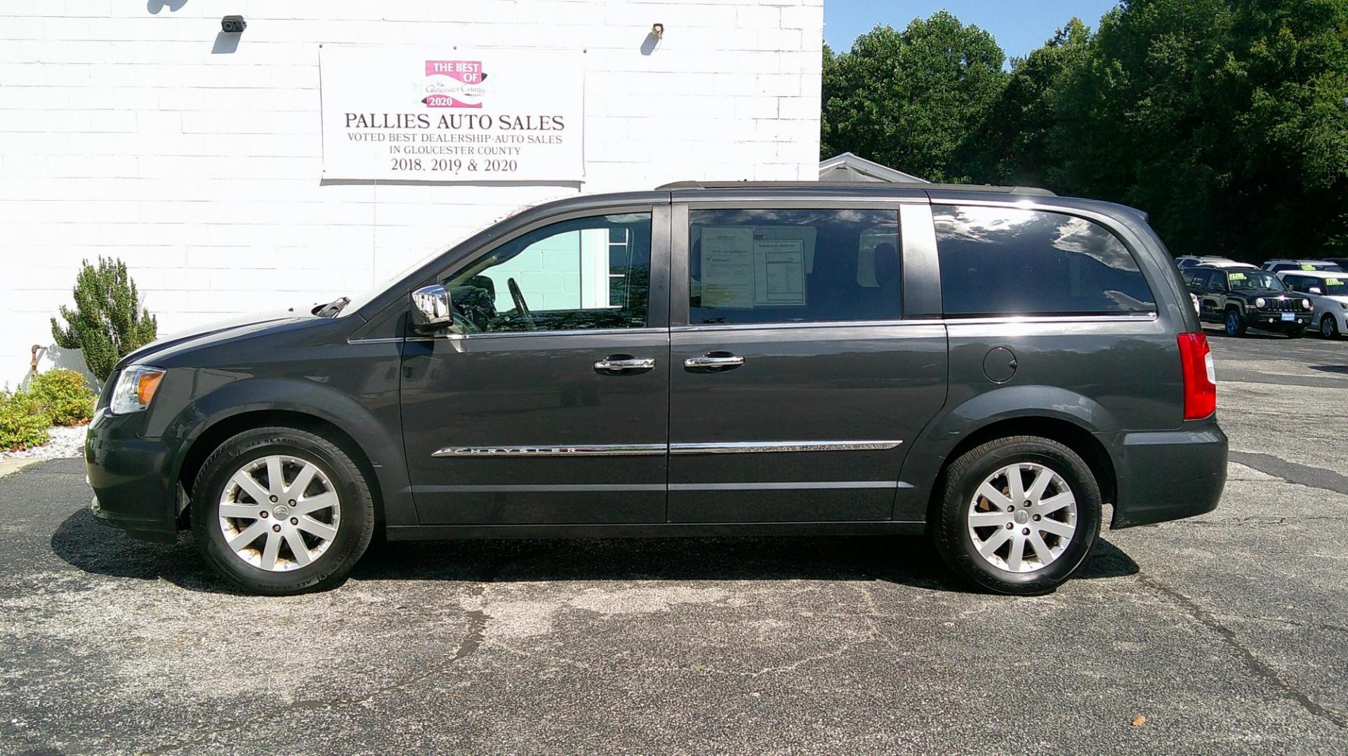 2012 GRAY Chrysler Town & Country Touring-L (2C4RC1CG7CR) with an 3.6L V6 DOHC 24V engine, 6-Speed Automatic transmission, located at 540a Delsea Drive, Sewell, NJ, 08080, (987) 867-5309, 39.752560, -75.111206 - Photo#1