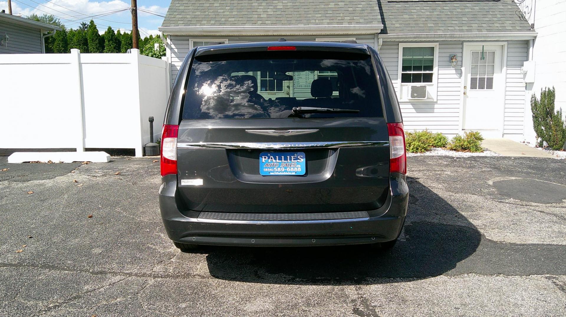 2012 GRAY Chrysler Town & Country Touring-L (2C4RC1CG7CR) with an 3.6L V6 DOHC 24V engine, 6-Speed Automatic transmission, located at 540a Delsea Drive, Sewell, NJ, 08080, (987) 867-5309, 39.752560, -75.111206 - Photo#3