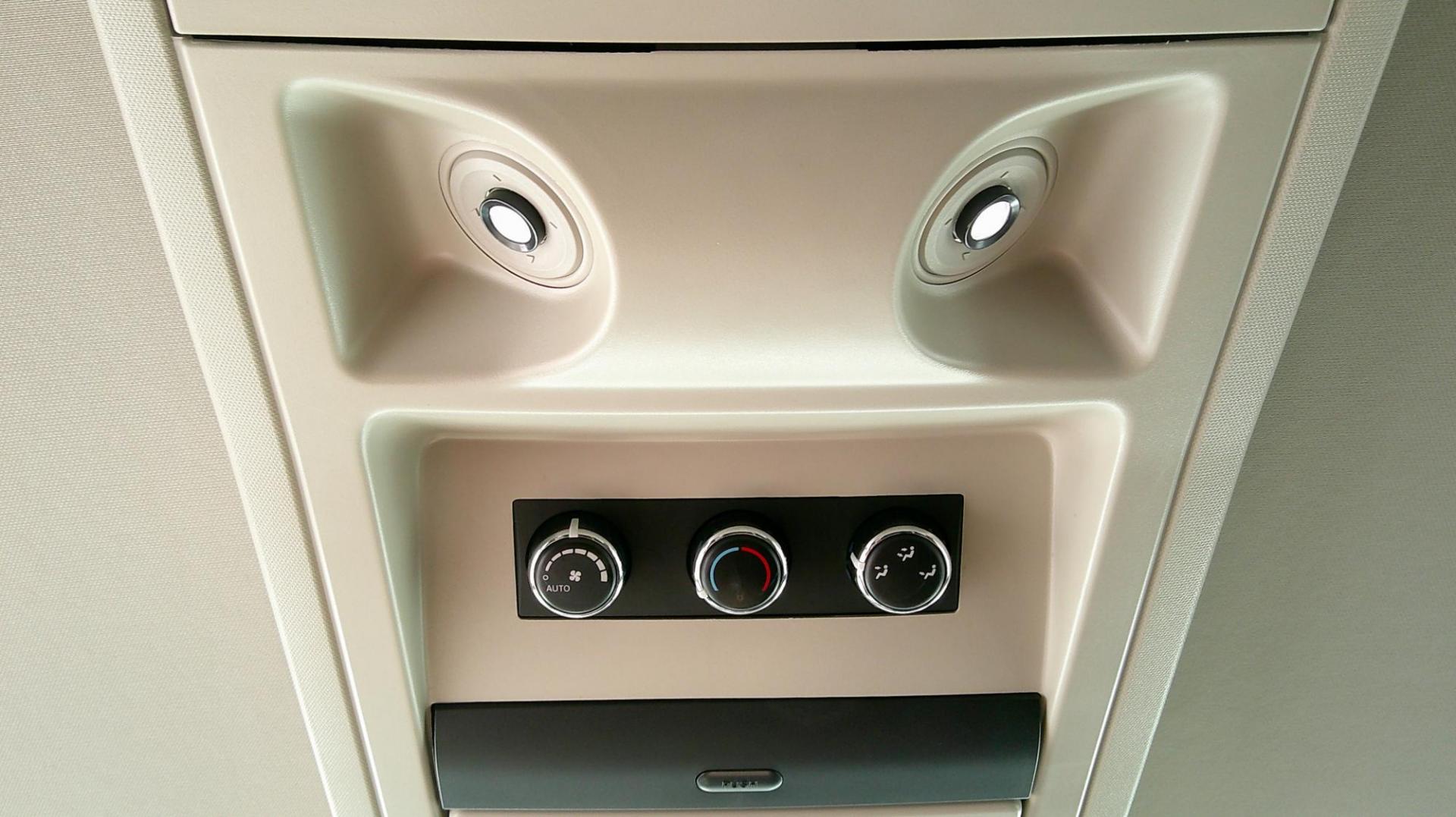 2012 GRAY Chrysler Town & Country Touring-L (2C4RC1CG7CR) with an 3.6L V6 DOHC 24V engine, 6-Speed Automatic transmission, located at 540a Delsea Drive, Sewell, NJ, 08080, (987) 867-5309, 39.752560, -75.111206 - Photo#21