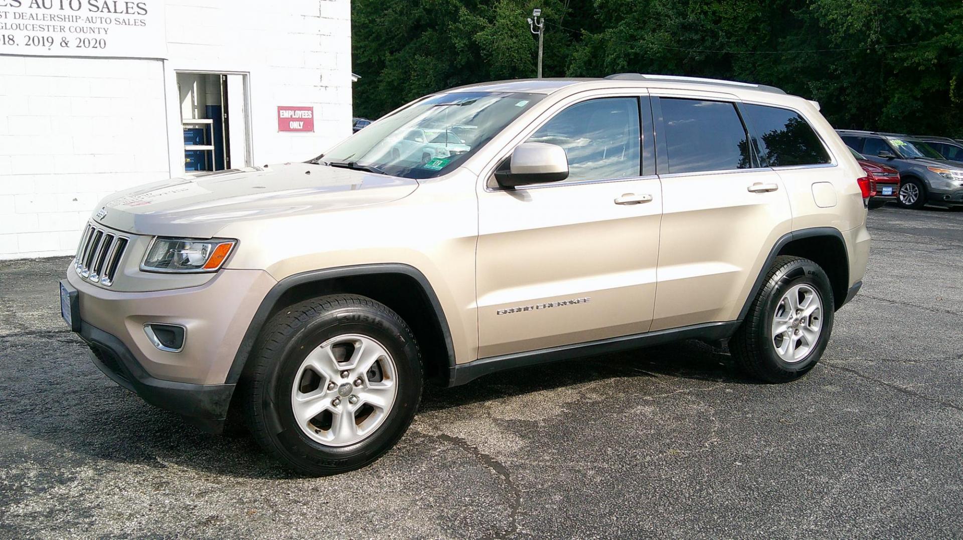 2014 GOLD Jeep Grand Cherokee Laredo 4WD (1C4RJFAG9EC) with an 3.6L V6 DOHC 24V engine, 5-Speed Automatic transmission, located at 540a Delsea Drive, Sewell, NJ, 08080, (987) 867-5309, 39.752560, -75.111206 - Photo#0
