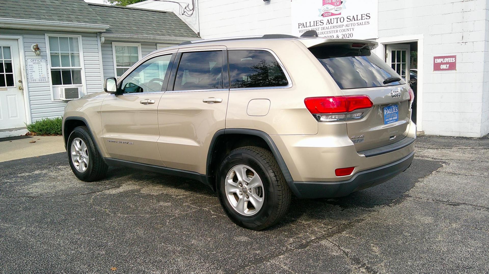 2014 GOLD Jeep Grand Cherokee Laredo 4WD (1C4RJFAG9EC) with an 3.6L V6 DOHC 24V engine, 5-Speed Automatic transmission, located at 540a Delsea Drive, Sewell, NJ, 08080, (987) 867-5309, 39.752560, -75.111206 - Photo#2