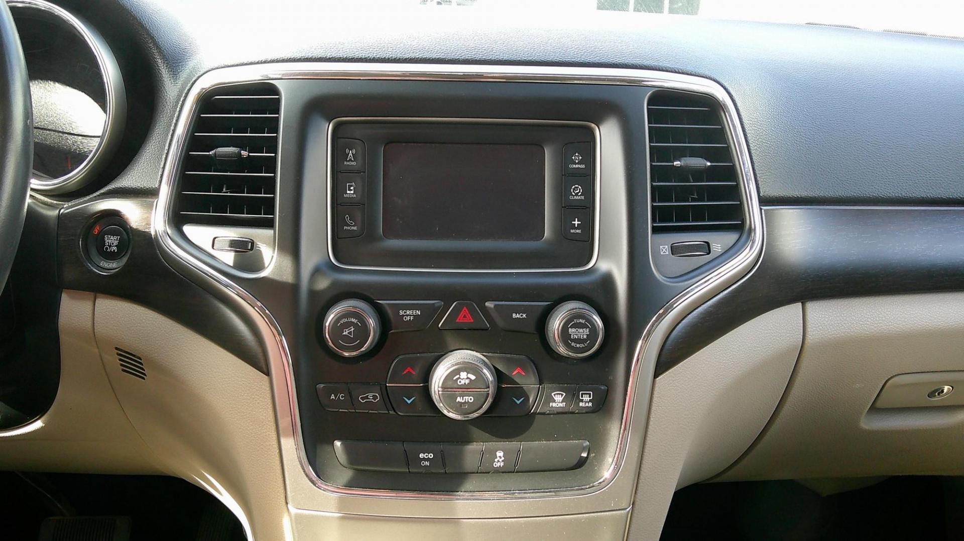 2014 GOLD Jeep Grand Cherokee Laredo 4WD (1C4RJFAG9EC) with an 3.6L V6 DOHC 24V engine, 5-Speed Automatic transmission, located at 540a Delsea Drive, Sewell, NJ, 08080, (987) 867-5309, 39.752560, -75.111206 - Photo#15