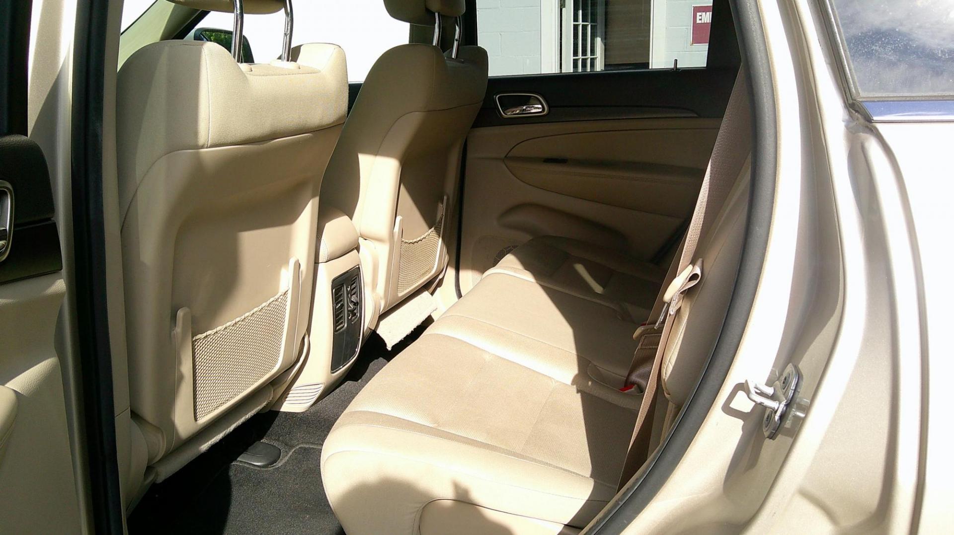 2014 GOLD Jeep Grand Cherokee Laredo 4WD (1C4RJFAG9EC) with an 3.6L V6 DOHC 24V engine, 5-Speed Automatic transmission, located at 540a Delsea Drive, Sewell, NJ, 08080, (987) 867-5309, 39.752560, -75.111206 - Photo#11