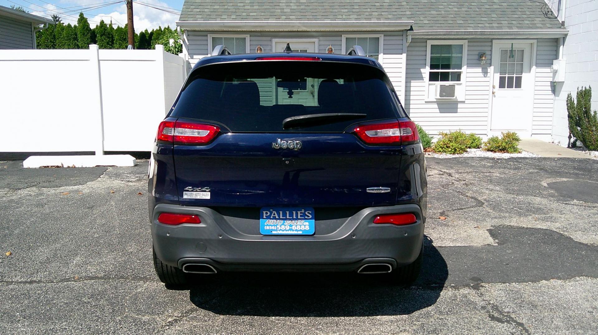 2016 BLUE Jeep Cherokee Latitude 4WD (1C4PJMCS4GW) with an 3.2L V6 DOHC 24V engine, 9-Speed Automatic transmission, located at 540a Delsea Drive, Sewell, NJ, 08080, (987) 867-5309, 39.752560, -75.111206 - Photo#3