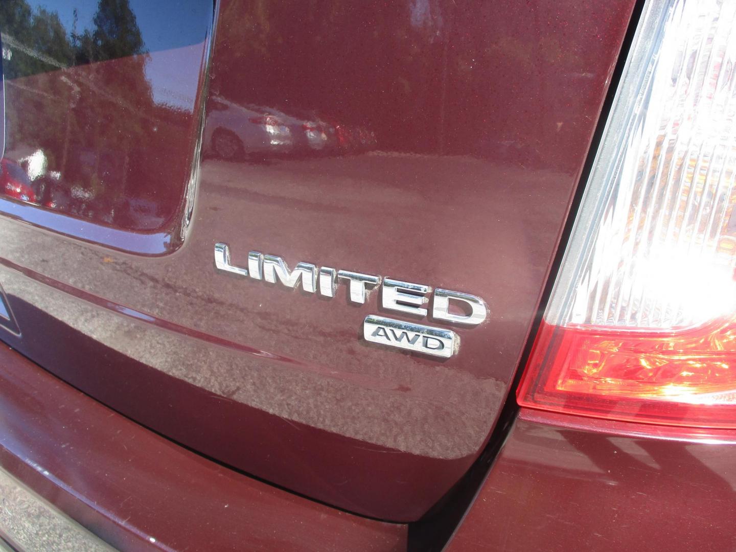 2011 RED Ford Edge Limited AWD (2FMDK4KC9BB) with an 3.5L V6 DOHC 24V engine, 6-Speed Automatic transmission, located at 540a Delsea Drive, Sewell, NJ, 08080, (987) 867-5309, 39.752560, -75.111206 - Photo#6