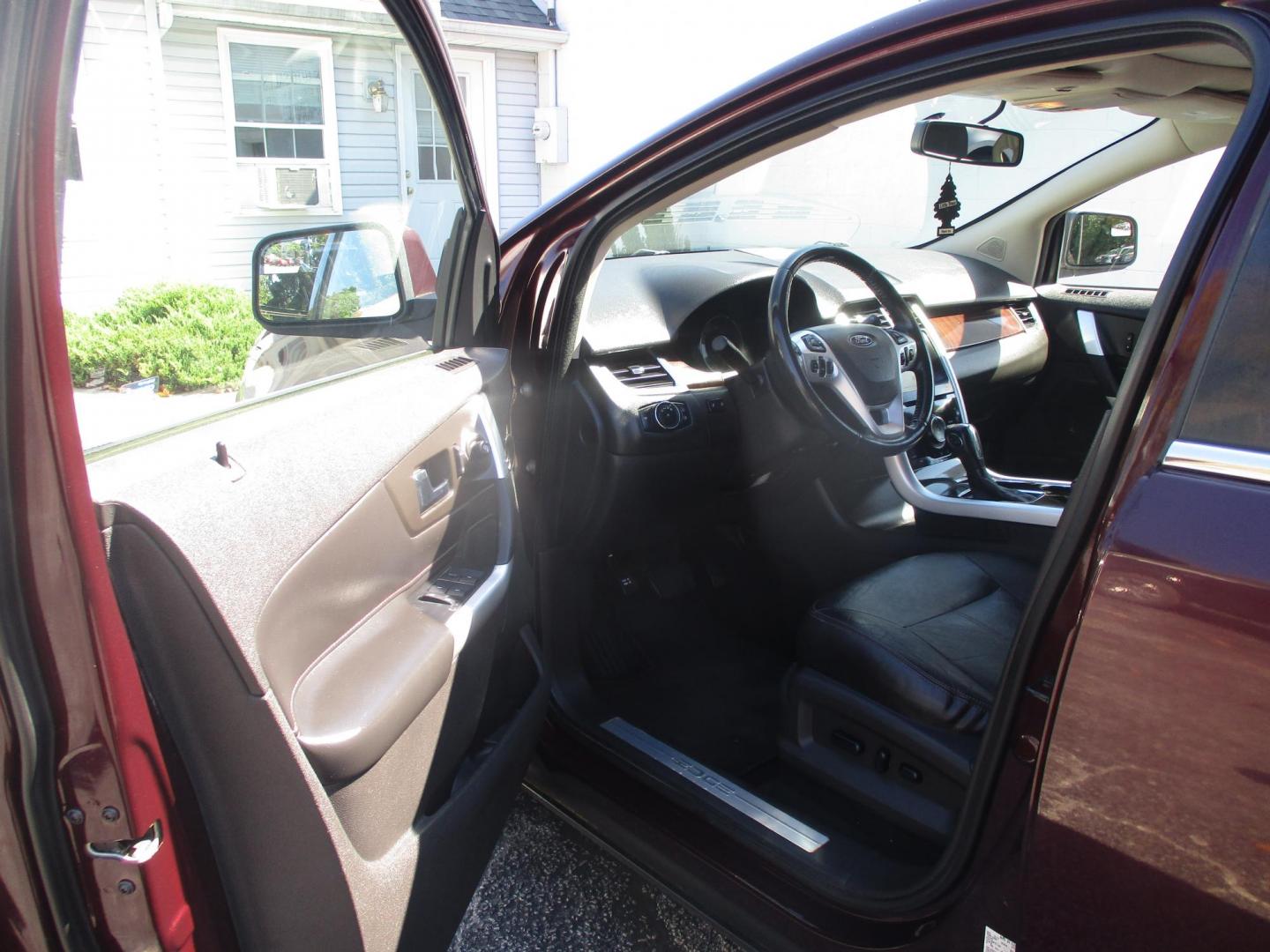 2011 RED Ford Edge Limited AWD (2FMDK4KC9BB) with an 3.5L V6 DOHC 24V engine, 6-Speed Automatic transmission, located at 540a Delsea Drive, Sewell, NJ, 08080, (987) 867-5309, 39.752560, -75.111206 - Photo#11