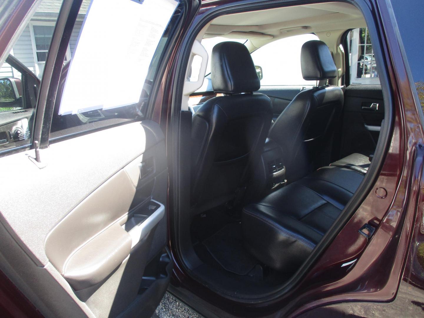 2011 RED Ford Edge Limited AWD (2FMDK4KC9BB) with an 3.5L V6 DOHC 24V engine, 6-Speed Automatic transmission, located at 540a Delsea Drive, Sewell, NJ, 08080, (987) 867-5309, 39.752560, -75.111206 - Photo#14