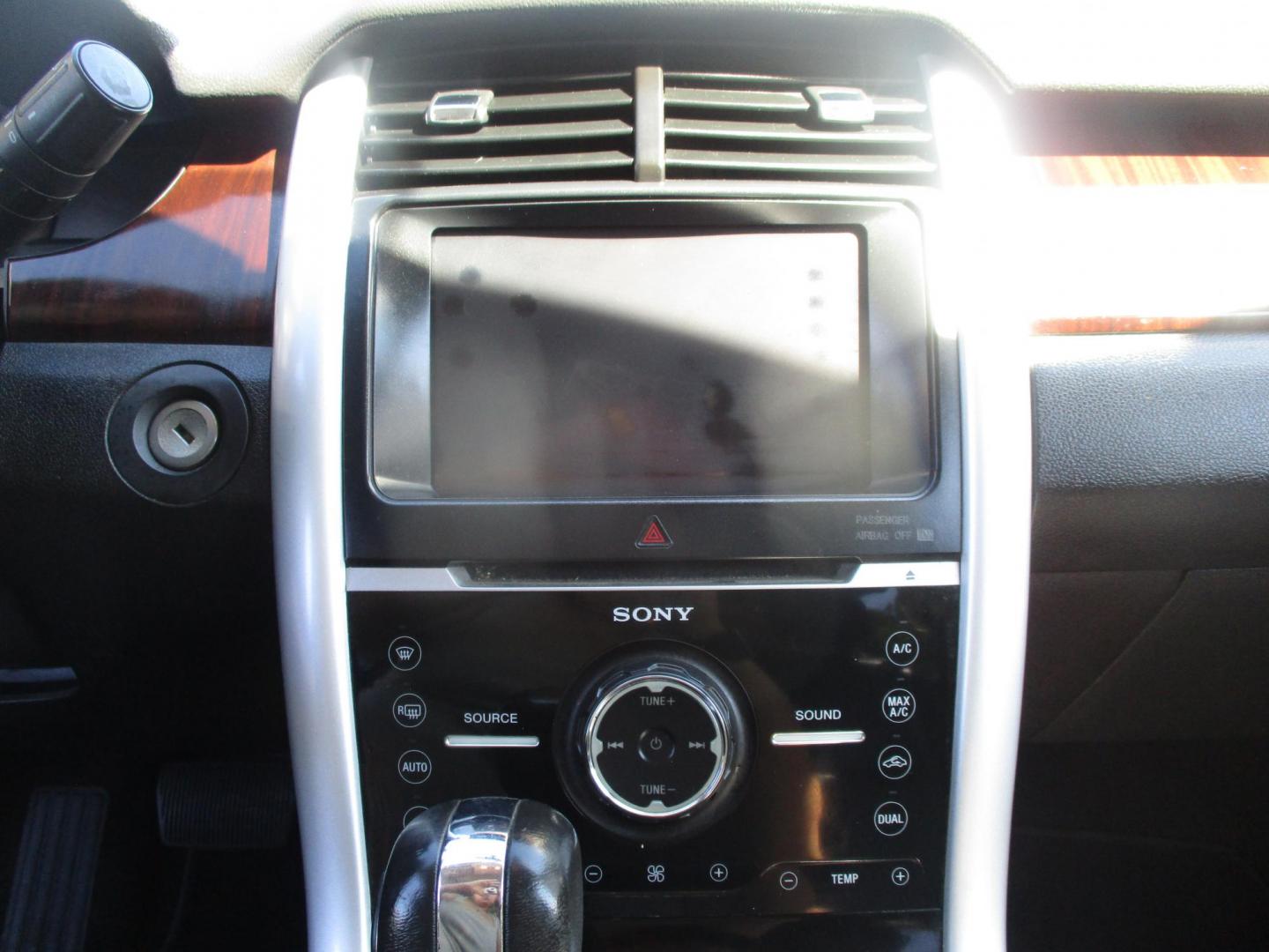 2011 RED Ford Edge Limited AWD (2FMDK4KC9BB) with an 3.5L V6 DOHC 24V engine, 6-Speed Automatic transmission, located at 540a Delsea Drive, Sewell, NJ, 08080, (987) 867-5309, 39.752560, -75.111206 - Photo#21