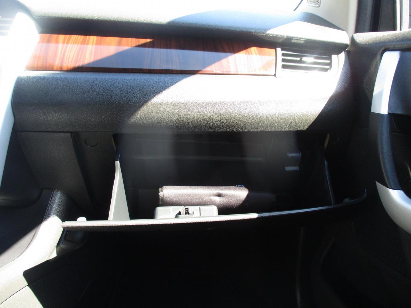 2011 RED Ford Edge Limited AWD (2FMDK4KC9BB) with an 3.5L V6 DOHC 24V engine, 6-Speed Automatic transmission, located at 540a Delsea Drive, Sewell, NJ, 08080, (987) 867-5309, 39.752560, -75.111206 - Photo#24