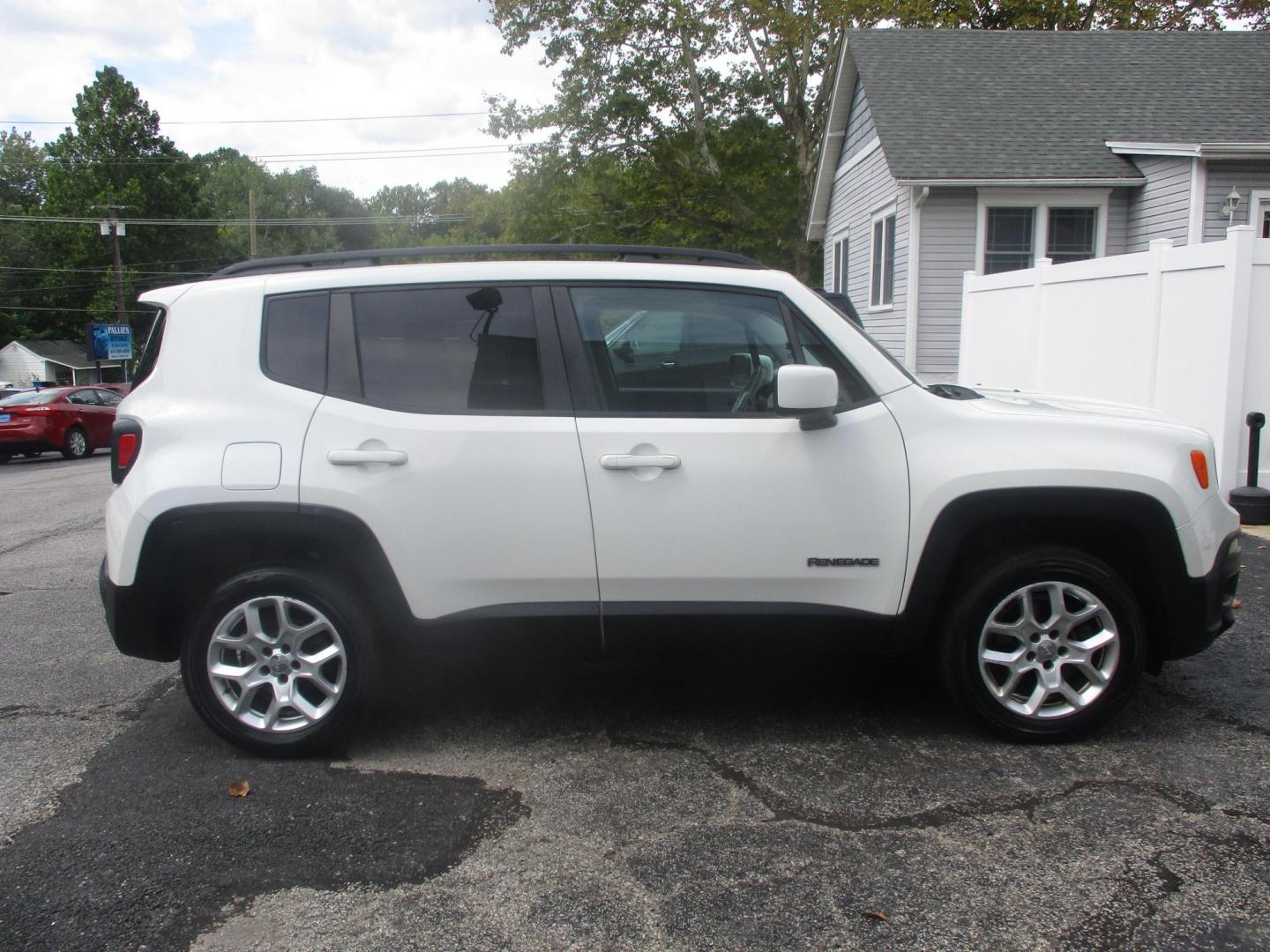 2015 WHITE Jeep Renegade Latitude 4WD (ZACCJBBT5FP) with an 2.4L L4 engine, 6-Speed Manual transmission, located at 540a Delsea Drive, Sewell, NJ, 08080, (987) 867-5309, 39.752560, -75.111206 - Photo#8
