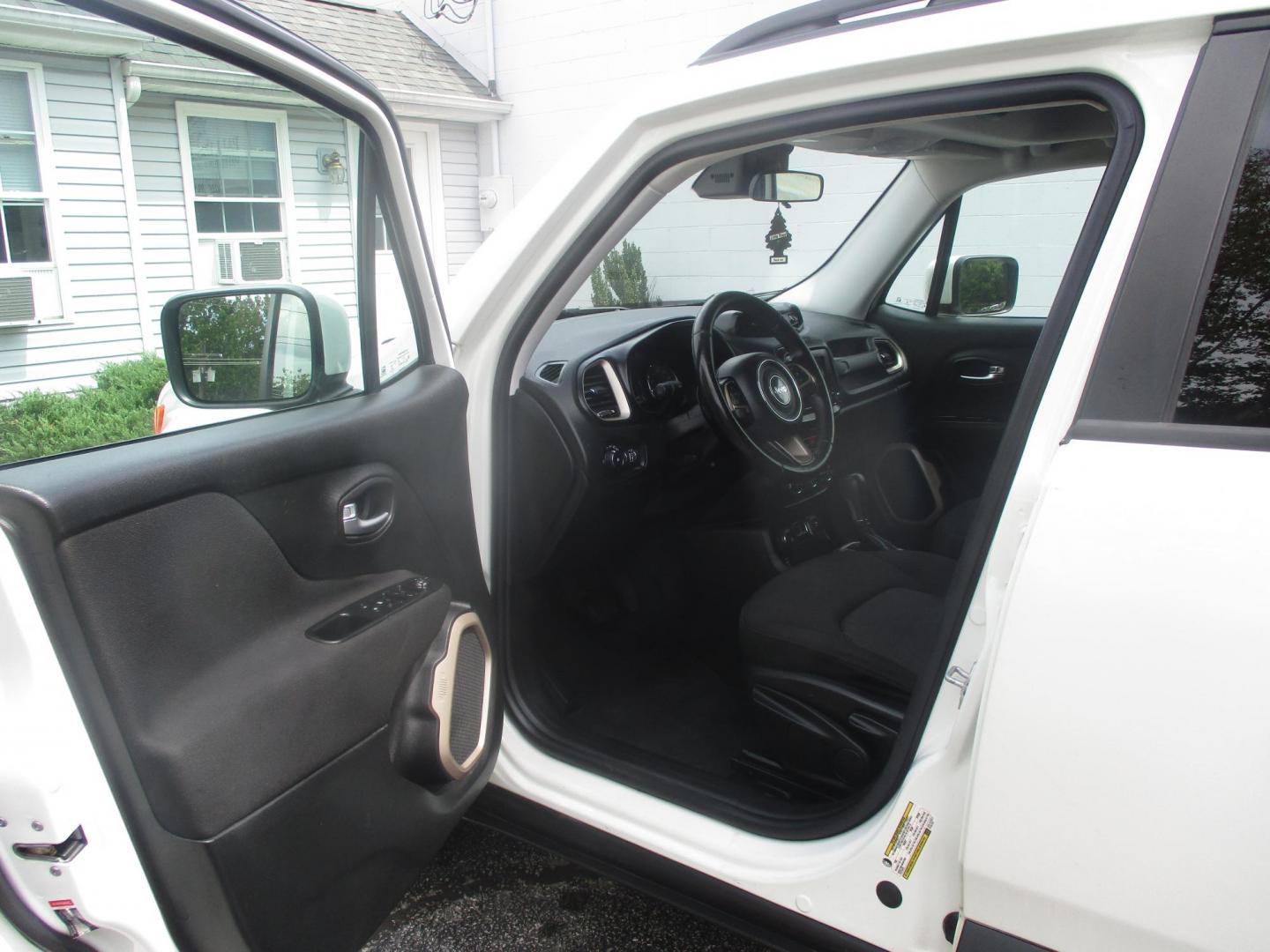 2015 WHITE Jeep Renegade Latitude 4WD (ZACCJBBT5FP) with an 2.4L L4 engine, 6-Speed Manual transmission, located at 540a Delsea Drive, Sewell, NJ, 08080, (987) 867-5309, 39.752560, -75.111206 - Photo#11