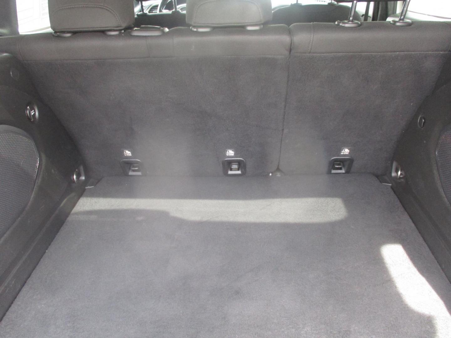 2015 WHITE Jeep Renegade Latitude 4WD (ZACCJBBT5FP) with an 2.4L L4 engine, 6-Speed Manual transmission, located at 540a Delsea Drive, Sewell, NJ, 08080, (987) 867-5309, 39.752560, -75.111206 - Photo#25