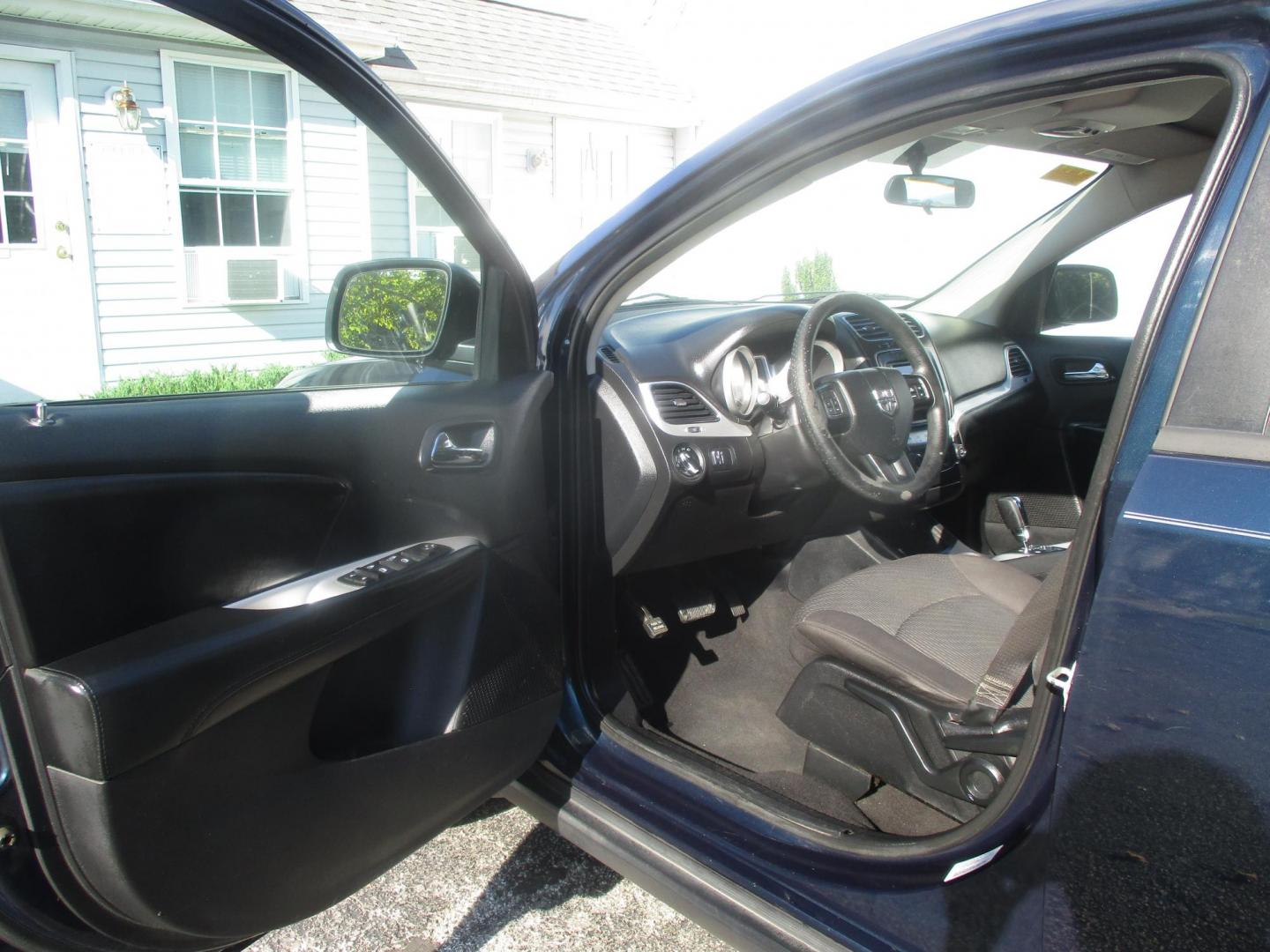 2014 BLUE Dodge Journey SE (3C4PDCAB5ET) with an 2.4L L4 DOHC 16V engine, 4-Speed Automatic transmission, located at 540a Delsea Drive, Sewell, NJ, 08080, (987) 867-5309, 39.752560, -75.111206 - Photo#10