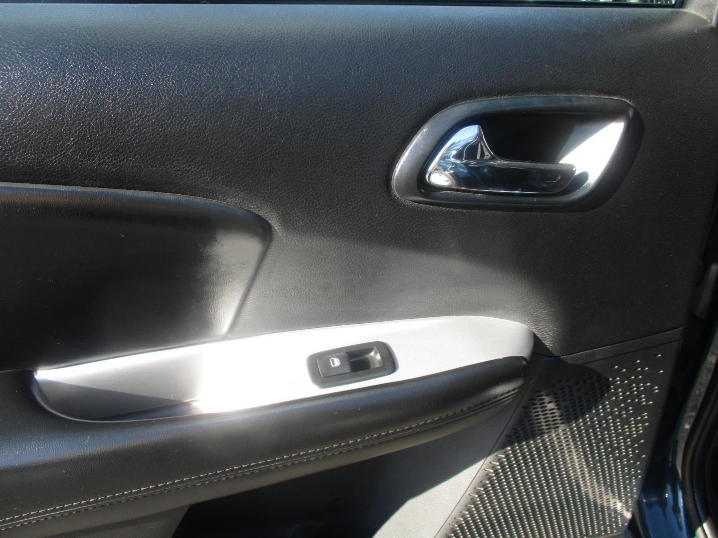 2014 BLUE Dodge Journey SE (3C4PDCAB5ET) with an 2.4L L4 DOHC 16V engine, 4-Speed Automatic transmission, located at 540a Delsea Drive, Sewell, NJ, 08080, (987) 867-5309, 39.752560, -75.111206 - Photo#14