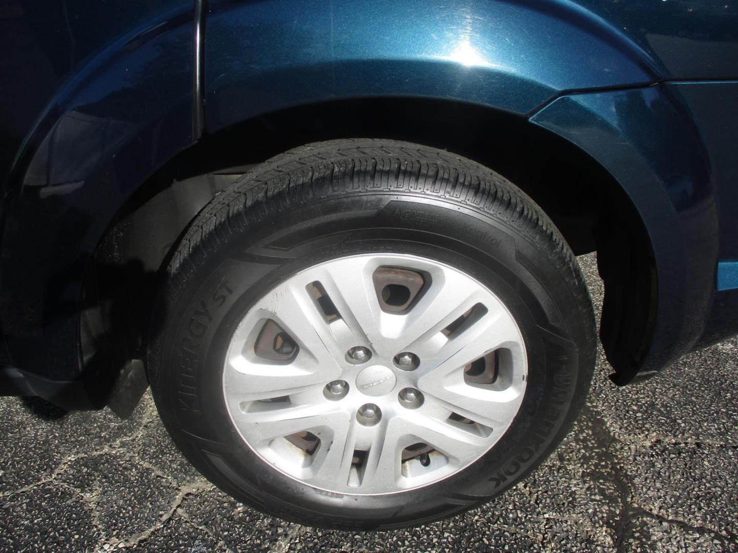 2014 BLUE Dodge Journey SE (3C4PDCAB5ET) with an 2.4L L4 DOHC 16V engine, 4-Speed Automatic transmission, located at 540a Delsea Drive, Sewell, NJ, 08080, (987) 867-5309, 39.752560, -75.111206 - Photo#25