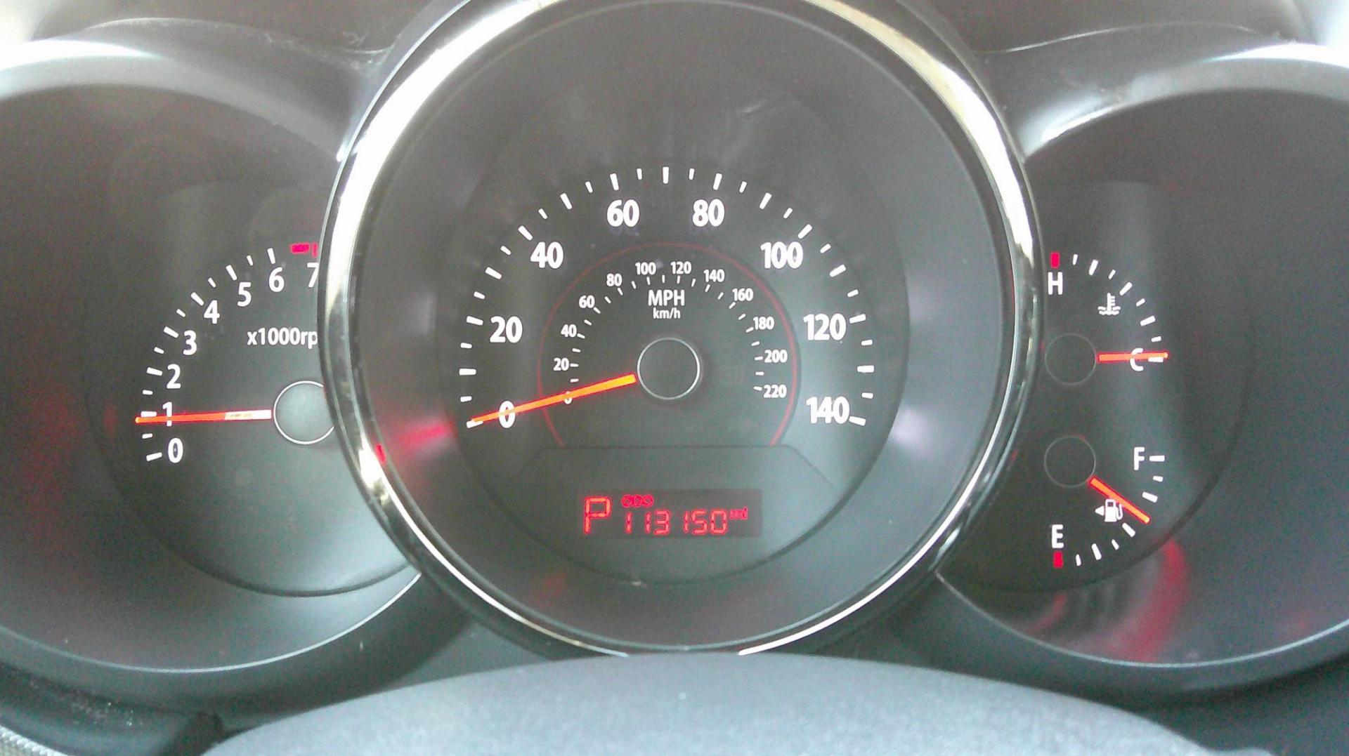 2010 WHITE Kia Soul ! (KNDJT2A22A7) with an 2.0L L4 DOHC 16V engine, located at 540a Delsea Drive, Sewell, NJ, 08080, (987) 867-5309, 39.752560, -75.111206 - Photo#15