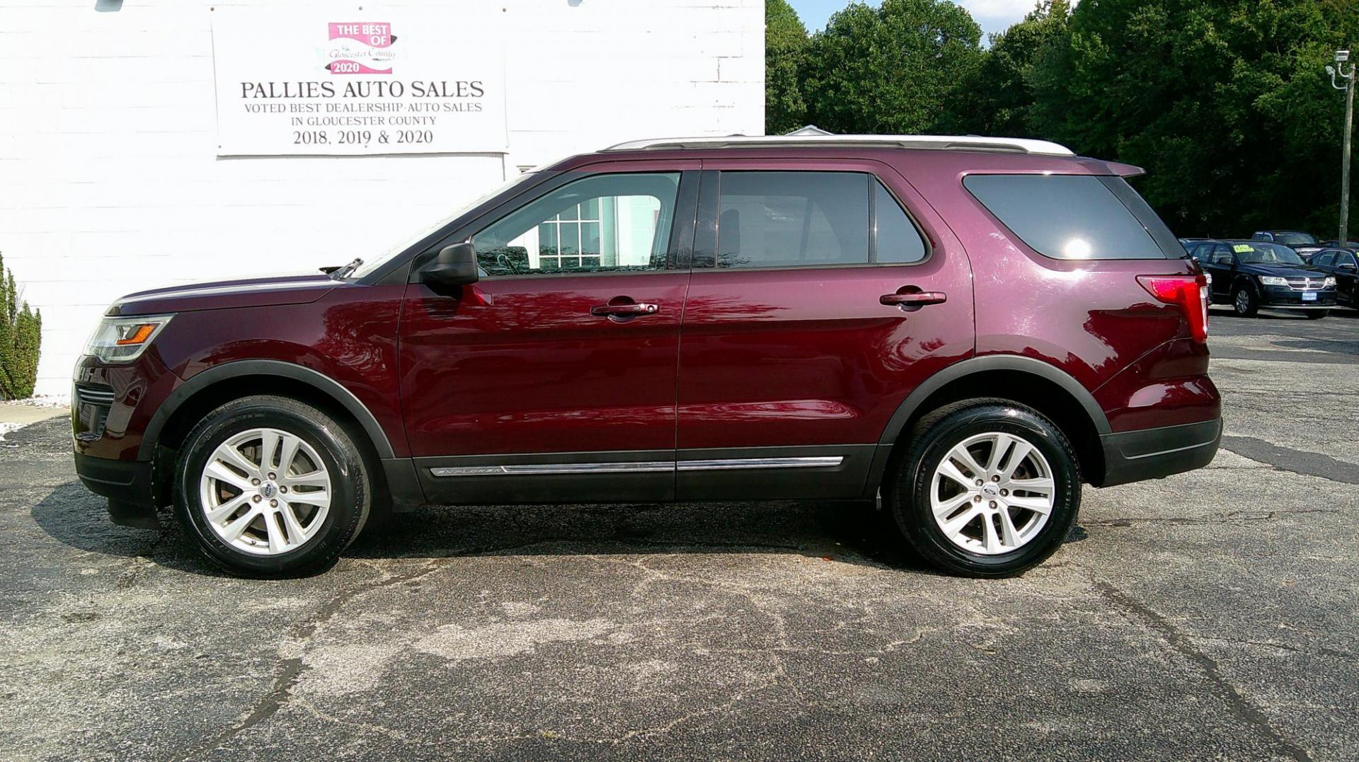 2018 RED Ford Explorer XLT 4WD (1FM5K8D8XJG) with an 3.5L V6 DOHC 24V engine, 6A transmission, located at 540a Delsea Drive, Sewell, NJ, 08080, (987) 867-5309, 39.752560, -75.111206 - Photo#1