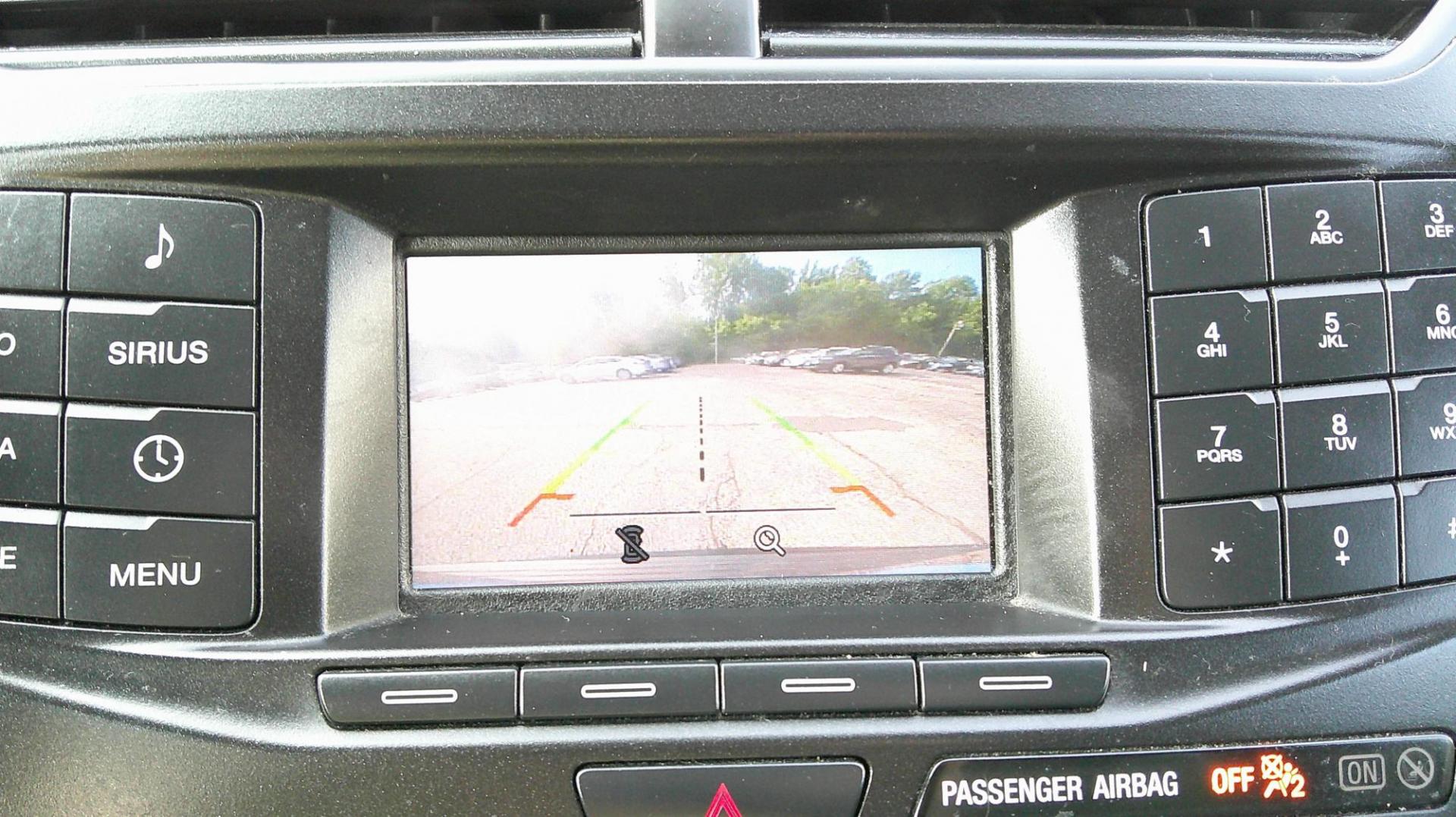 2018 RED Ford Explorer XLT 4WD (1FM5K8D8XJG) with an 3.5L V6 DOHC 24V engine, 6A transmission, located at 540a Delsea Drive, Sewell, NJ, 08080, (987) 867-5309, 39.752560, -75.111206 - Photo#21