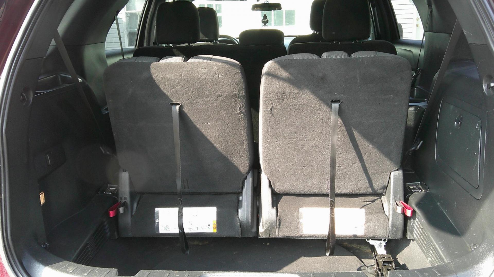 2018 RED Ford Explorer XLT 4WD (1FM5K8D8XJG) with an 3.5L V6 DOHC 24V engine, 6A transmission, located at 540a Delsea Drive, Sewell, NJ, 08080, (987) 867-5309, 39.752560, -75.111206 - Photo#28