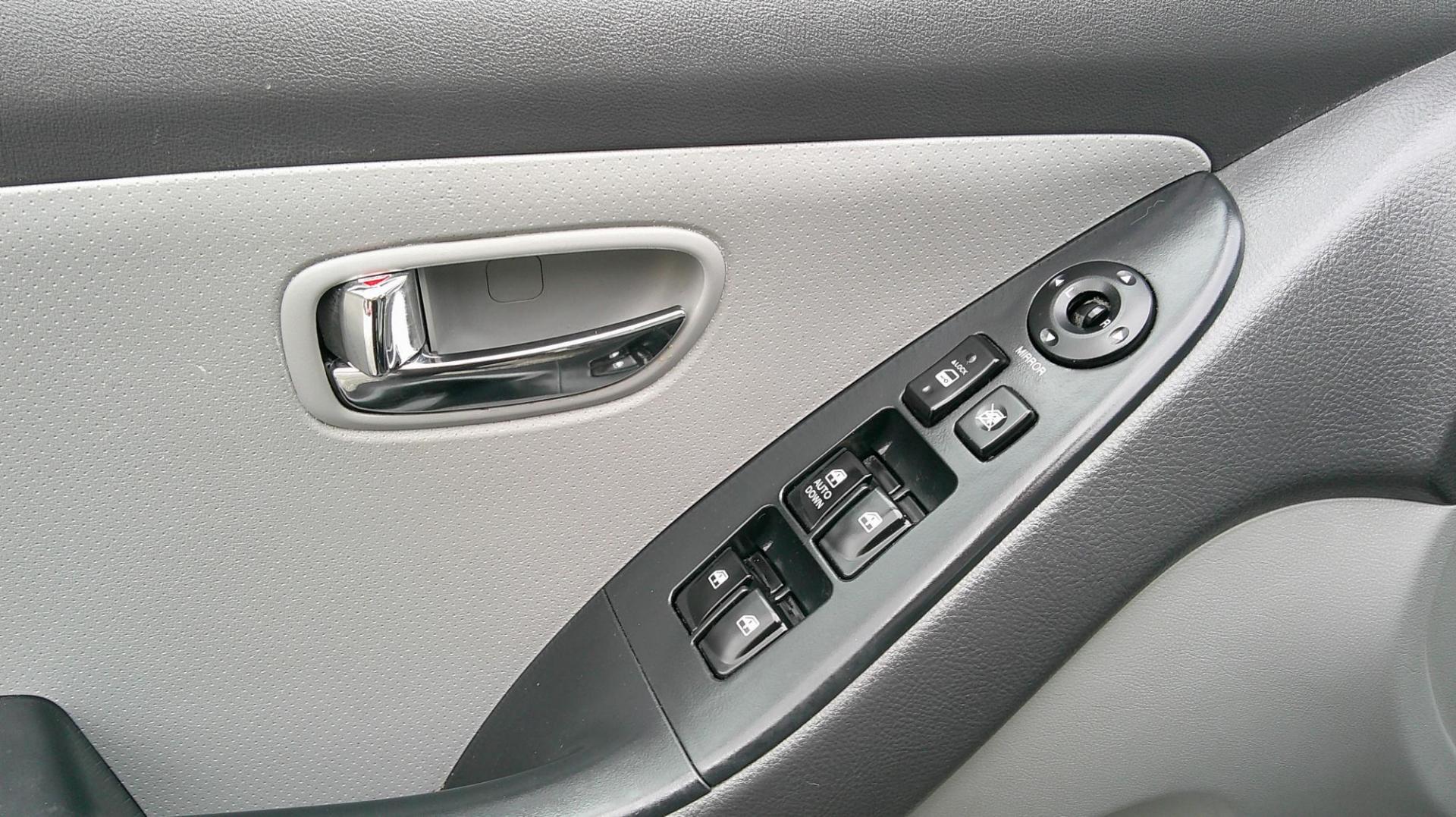 2010 BLACK Hyundai Elantra GLS (KMHDU4ADXAU) with an 2.0L L4 DOHC 16V engine, located at 540a Delsea Drive, Sewell, NJ, 08080, (987) 867-5309, 39.752560, -75.111206 - Photo#10