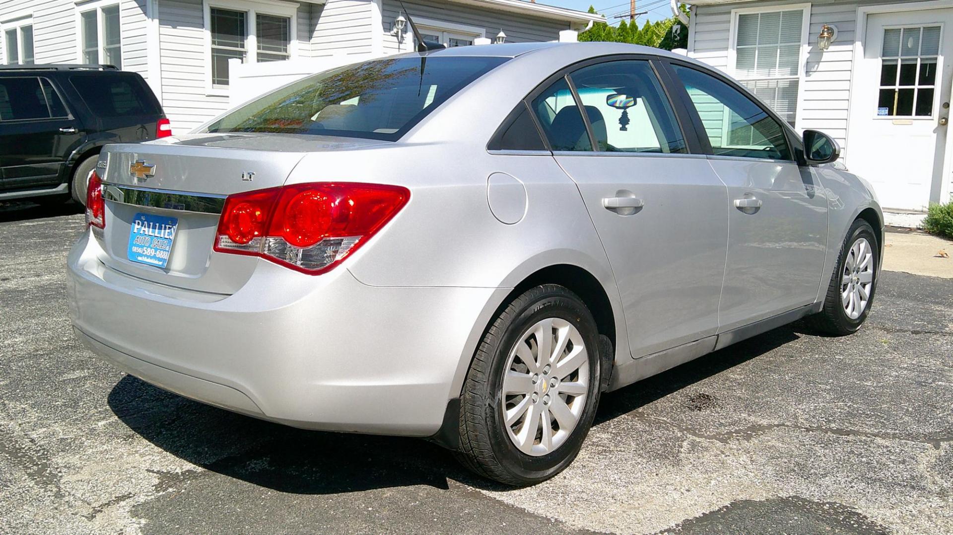 2011 SILVER Chevrolet Cruze 1LT (1G1PF5S91B7) with an 1.4L L4 DOHC 16V TURBO engine, 6-Speed Manual transmission, located at 540a Delsea Drive, Sewell, NJ, 08080, (987) 867-5309, 39.752560, -75.111206 - Photo#6