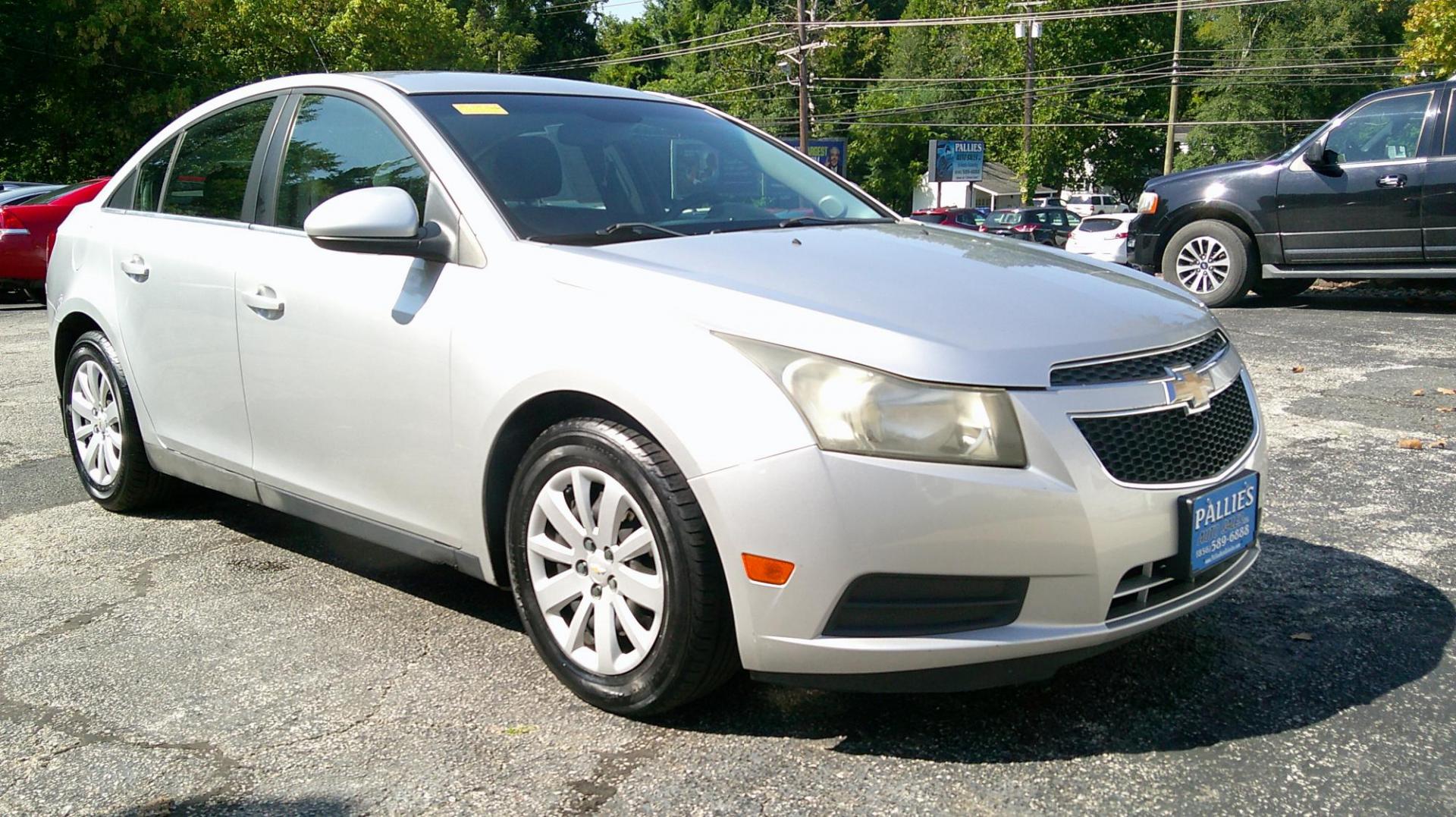 2011 SILVER Chevrolet Cruze 1LT (1G1PF5S91B7) with an 1.4L L4 DOHC 16V TURBO engine, 6-Speed Manual transmission, located at 540a Delsea Drive, Sewell, NJ, 08080, (987) 867-5309, 39.752560, -75.111206 - Photo#8