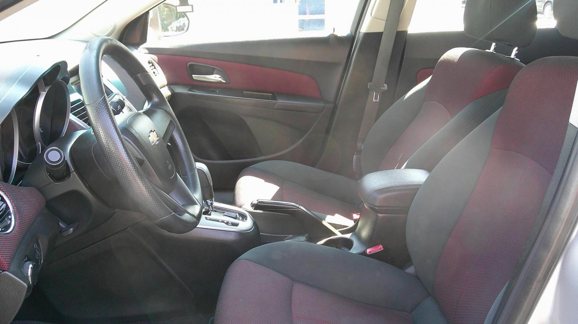 2011 SILVER Chevrolet Cruze 1LT (1G1PF5S91B7) with an 1.4L L4 DOHC 16V TURBO engine, 6-Speed Manual transmission, located at 540a Delsea Drive, Sewell, NJ, 08080, (987) 867-5309, 39.752560, -75.111206 - Photo#12