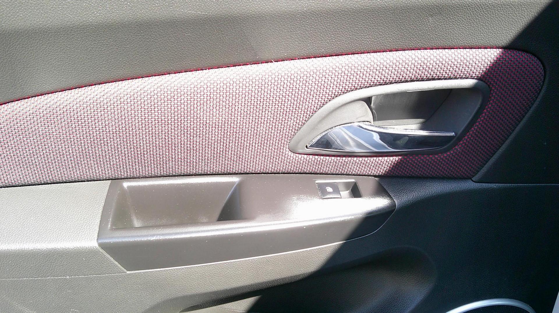 2011 SILVER Chevrolet Cruze 1LT (1G1PF5S91B7) with an 1.4L L4 DOHC 16V TURBO engine, 6-Speed Manual transmission, located at 540a Delsea Drive, Sewell, NJ, 08080, (987) 867-5309, 39.752560, -75.111206 - Photo#14