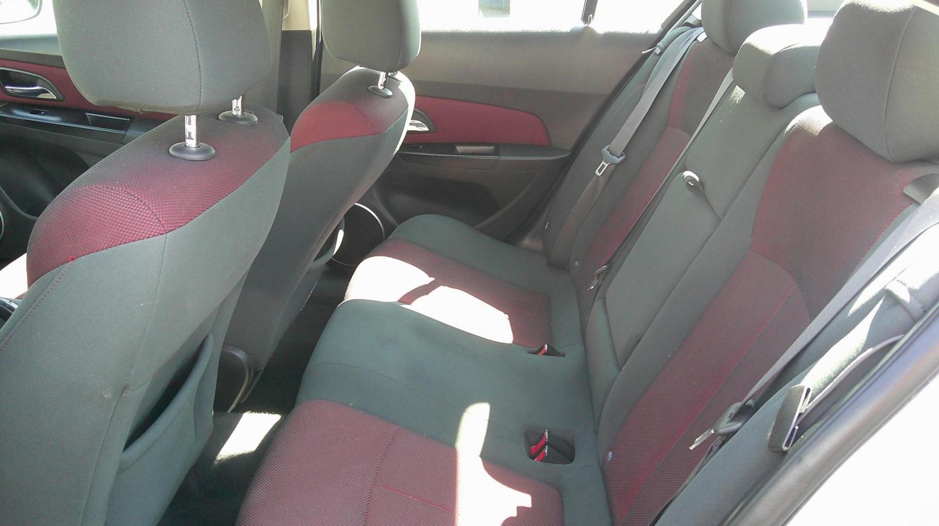 2011 SILVER Chevrolet Cruze 1LT (1G1PF5S91B7) with an 1.4L L4 DOHC 16V TURBO engine, 6-Speed Manual transmission, located at 540a Delsea Drive, Sewell, NJ, 08080, (987) 867-5309, 39.752560, -75.111206 - Photo#15