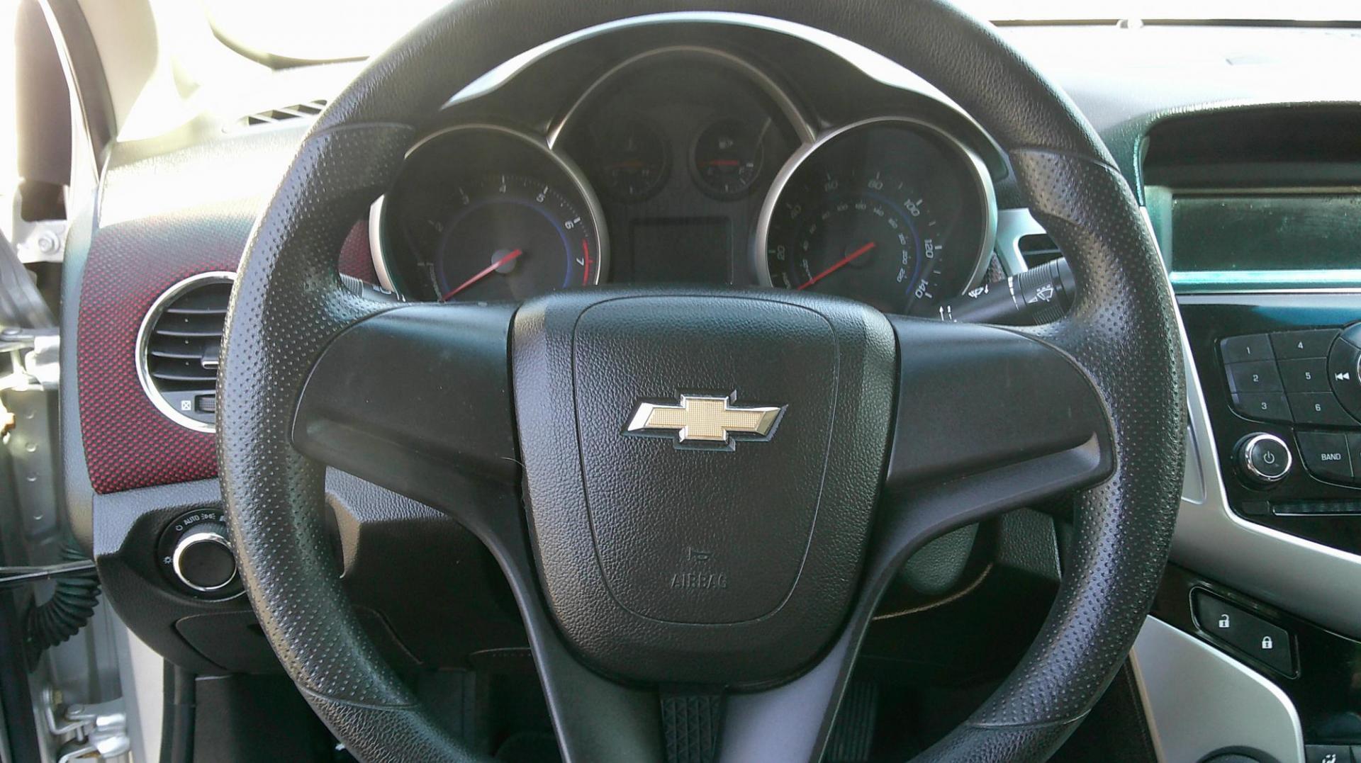 2011 SILVER Chevrolet Cruze 1LT (1G1PF5S91B7) with an 1.4L L4 DOHC 16V TURBO engine, 6-Speed Manual transmission, located at 540a Delsea Drive, Sewell, NJ, 08080, (987) 867-5309, 39.752560, -75.111206 - Photo#16