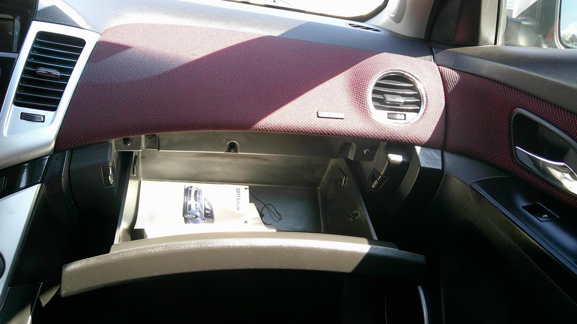 2011 SILVER Chevrolet Cruze 1LT (1G1PF5S91B7) with an 1.4L L4 DOHC 16V TURBO engine, 6-Speed Manual transmission, located at 540a Delsea Drive, Sewell, NJ, 08080, (987) 867-5309, 39.752560, -75.111206 - Photo#21